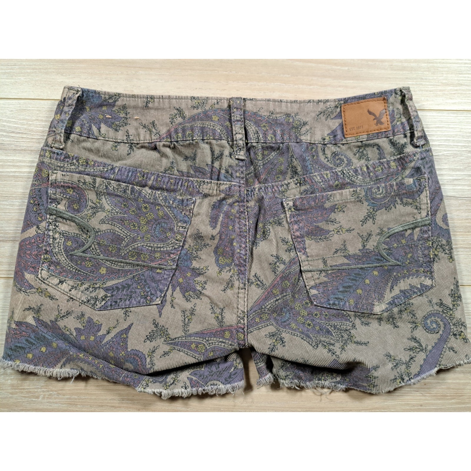 American Eagle Paisley Corduroy Cut Off Shorts Gray Purple Blue Size 0