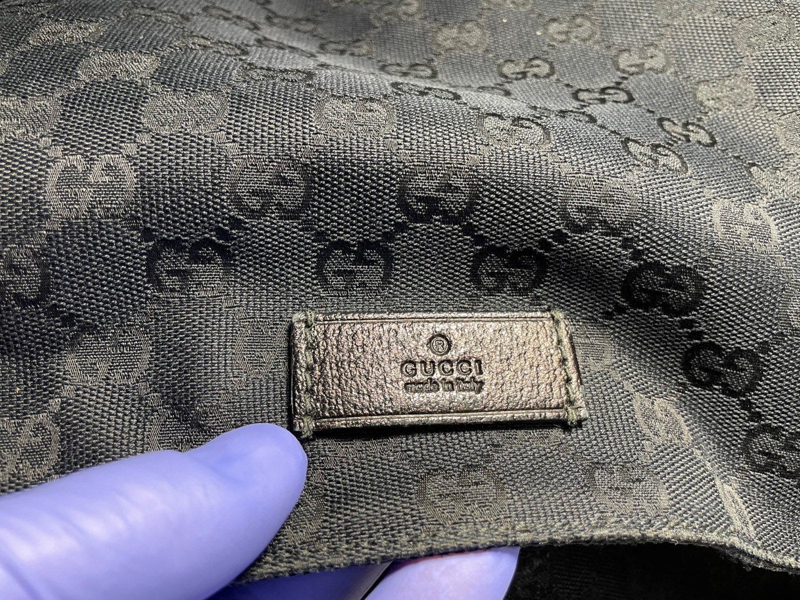 gucci GG monogram jacquard canvas diaper bag red/green strap BLACK