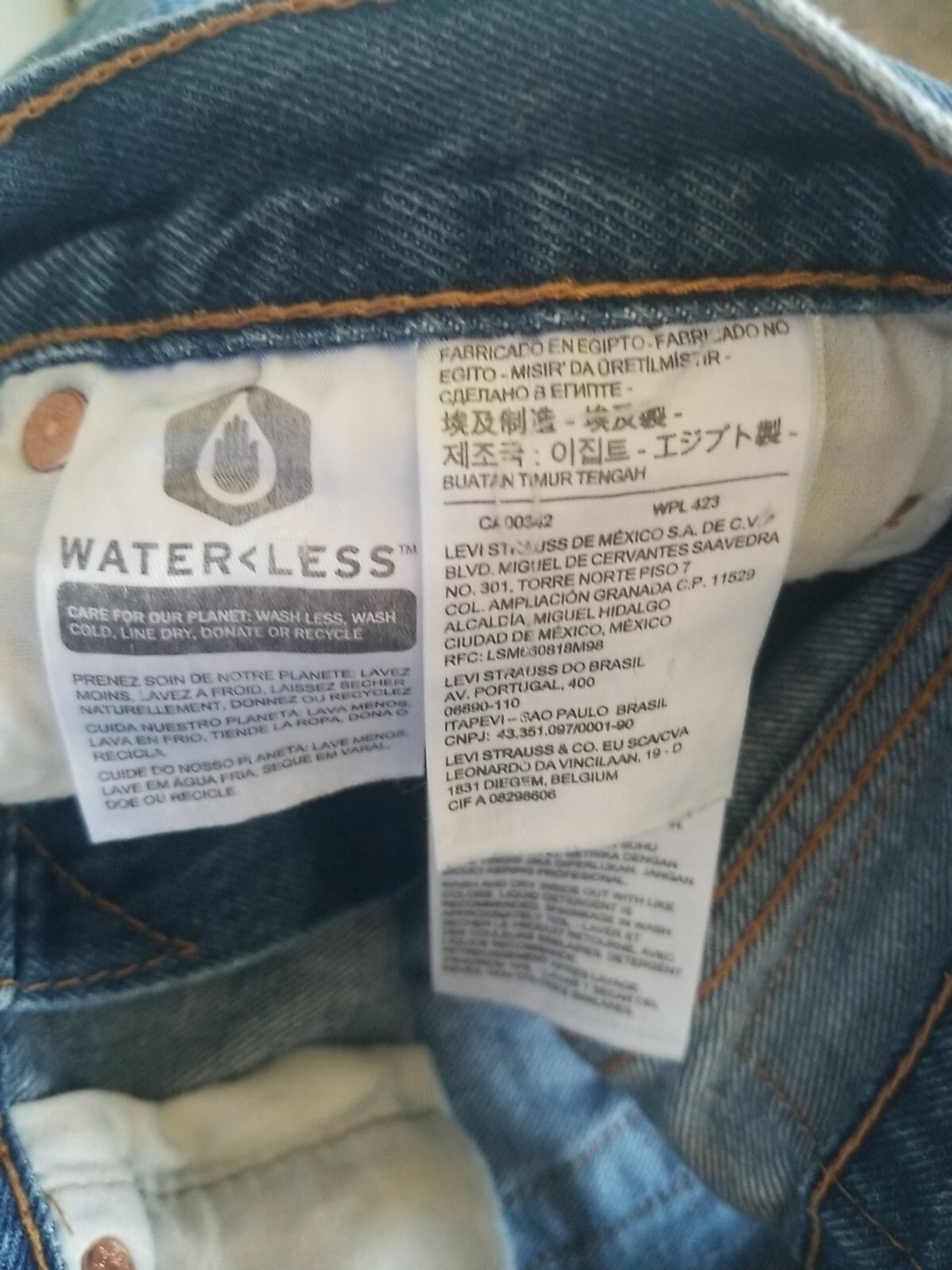 Levi’s 501 Men Jeans 35×30 Denim Button Fly Straight Leg Distressed Broken In