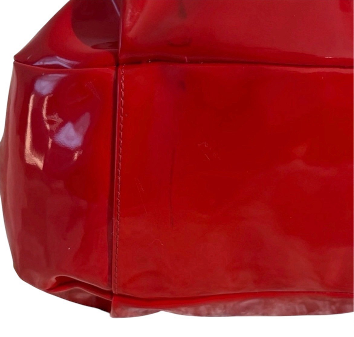 DOONEY & BOURKE ‘NINA’ EUC PATENT LEATHER SATCHEL IN VIBRANT RED