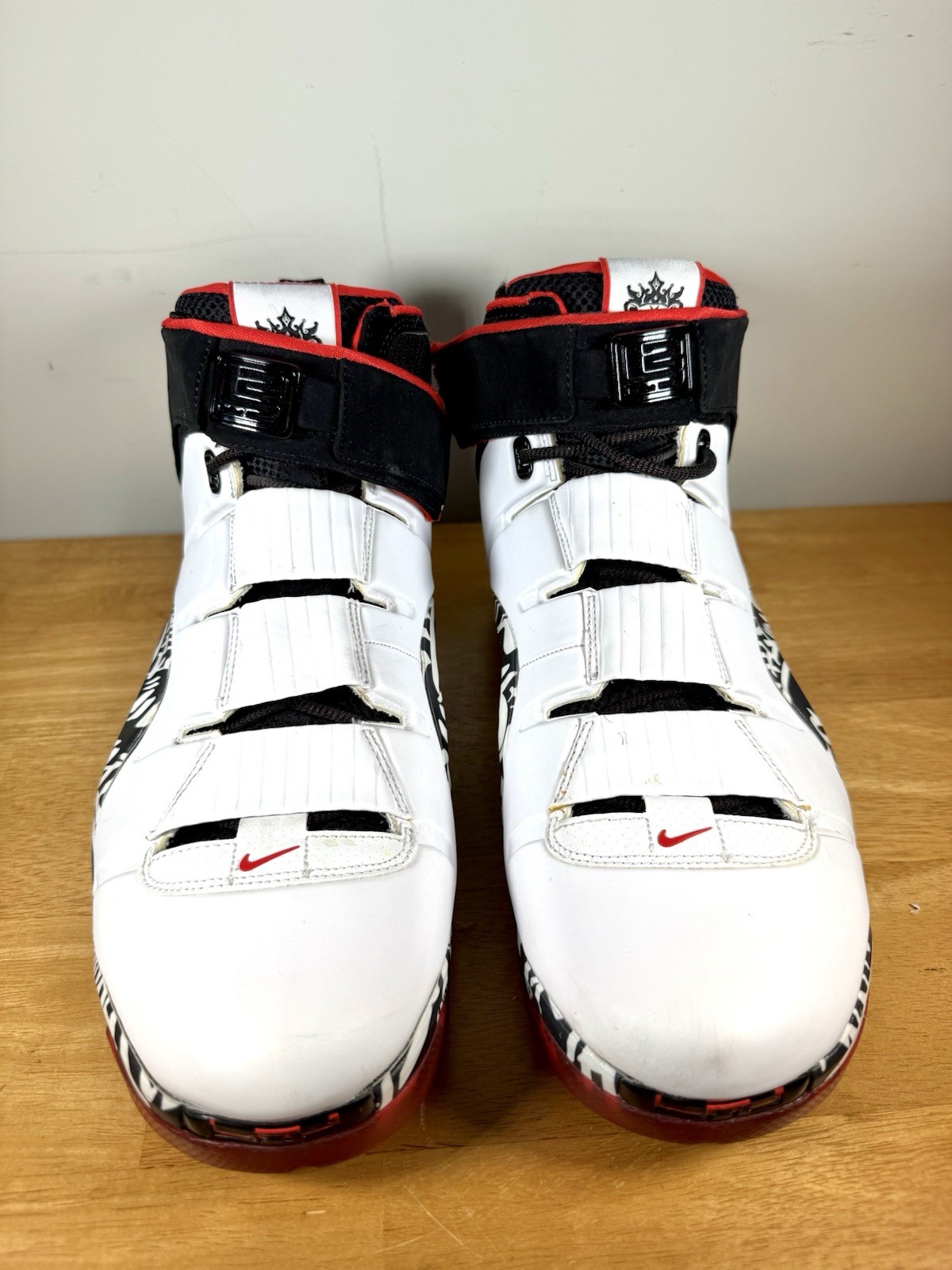 Size 13 – Nike Zoom LeBron 4 2023 Graffiti