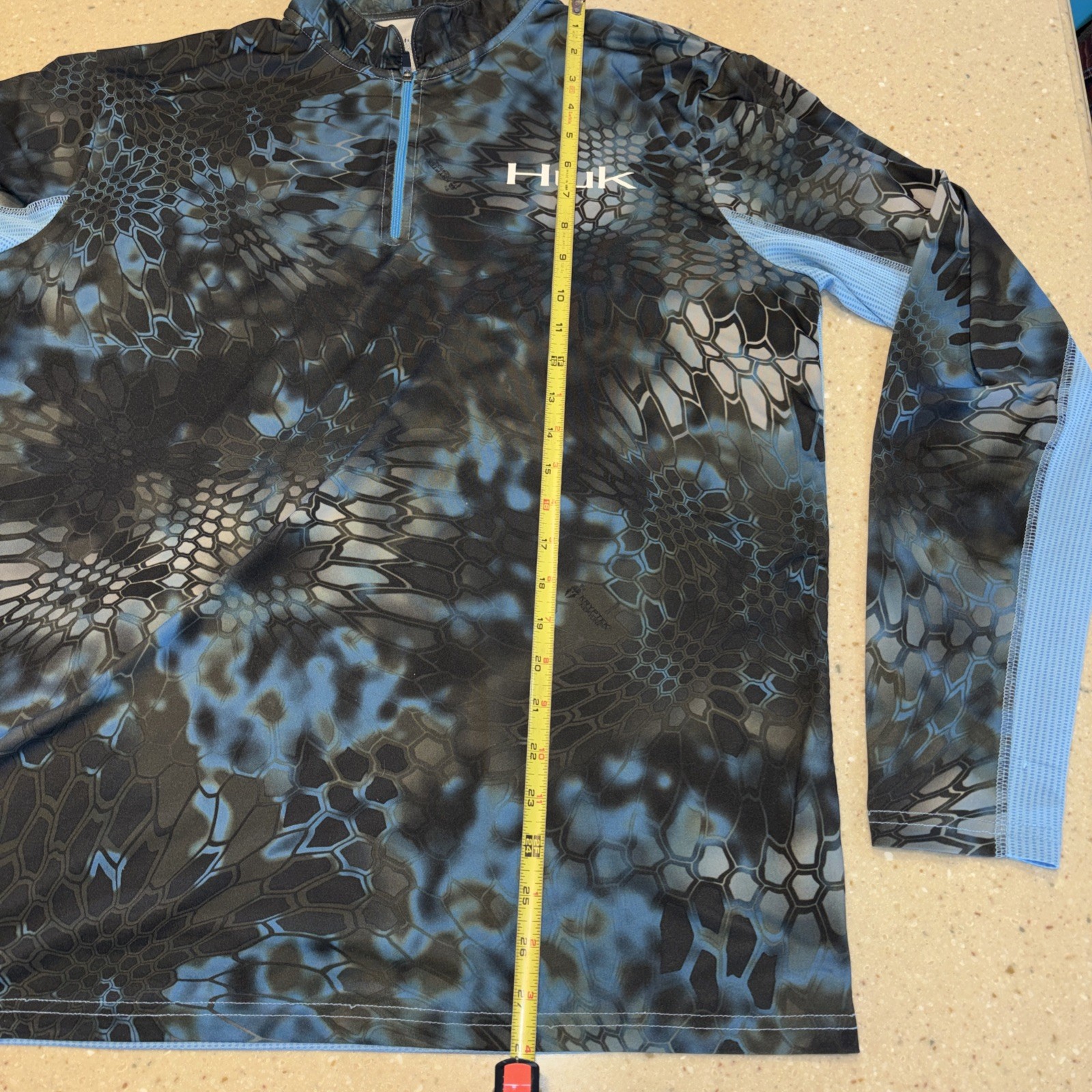 HUK Fishing Pullover Mens Medium Kryptek Neptune 1/4 Zip Long Slv Camo Shirt 42”