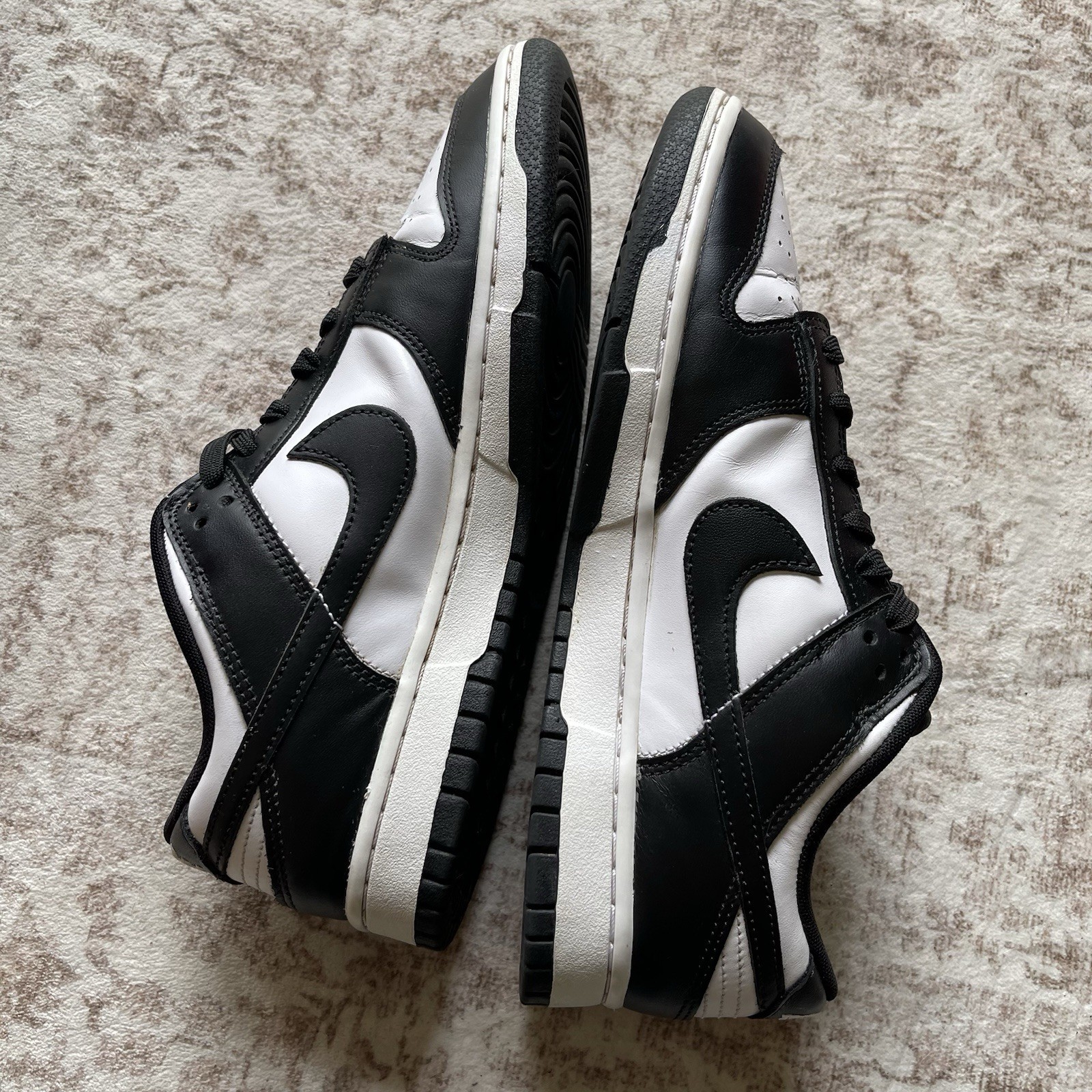 Nike Dunk Low Retro White Black Panda Sneaker DD1391-100 Men’s 9 MISSING IN SOLE
