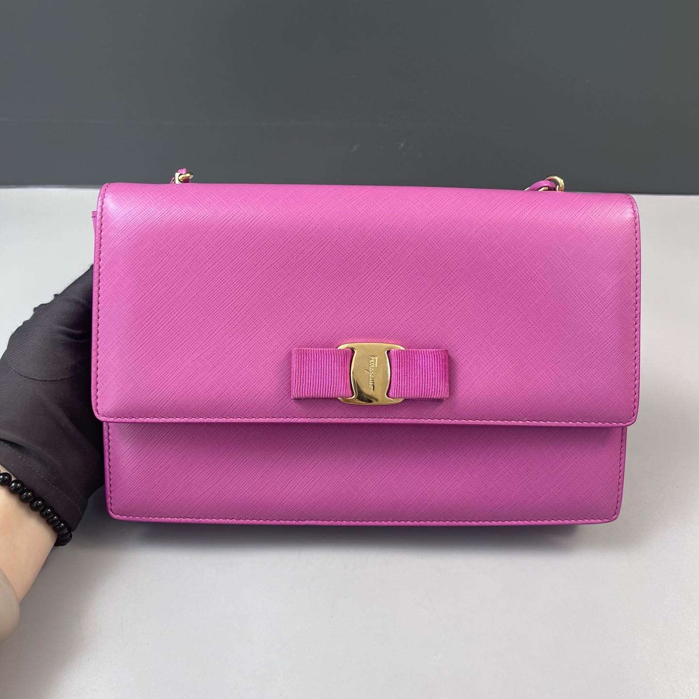 Authentic Salvatore Ferragamo Viva Bow Bag Calfskin Leather Shoulder Bag Rose
