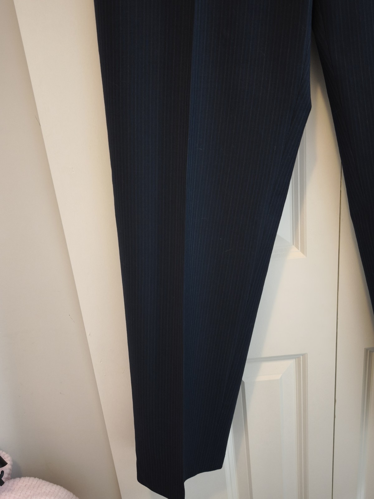 Hart Schaffner Marx Men’s Blue Pinstripe 2-Piece Suit 42R Two-Button