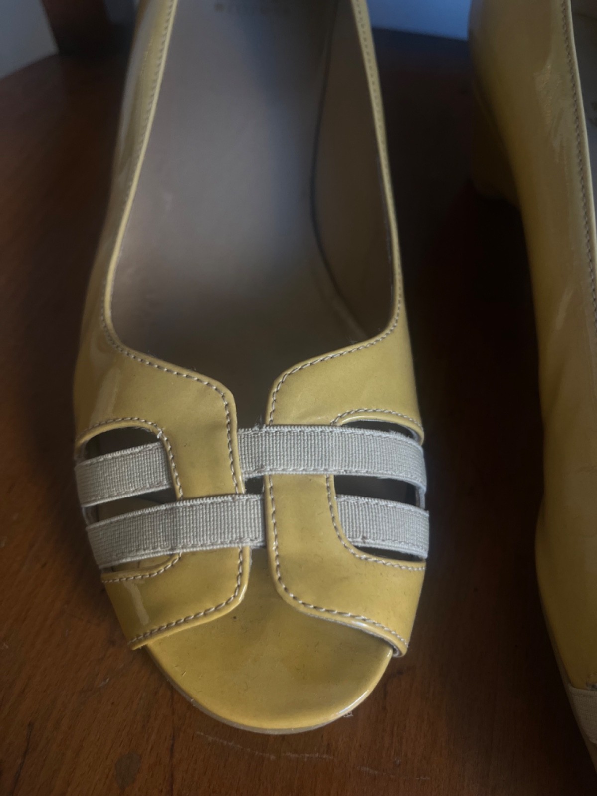 Stuart Weitzman peep toe wedge sandals patent leather size 10 yellow