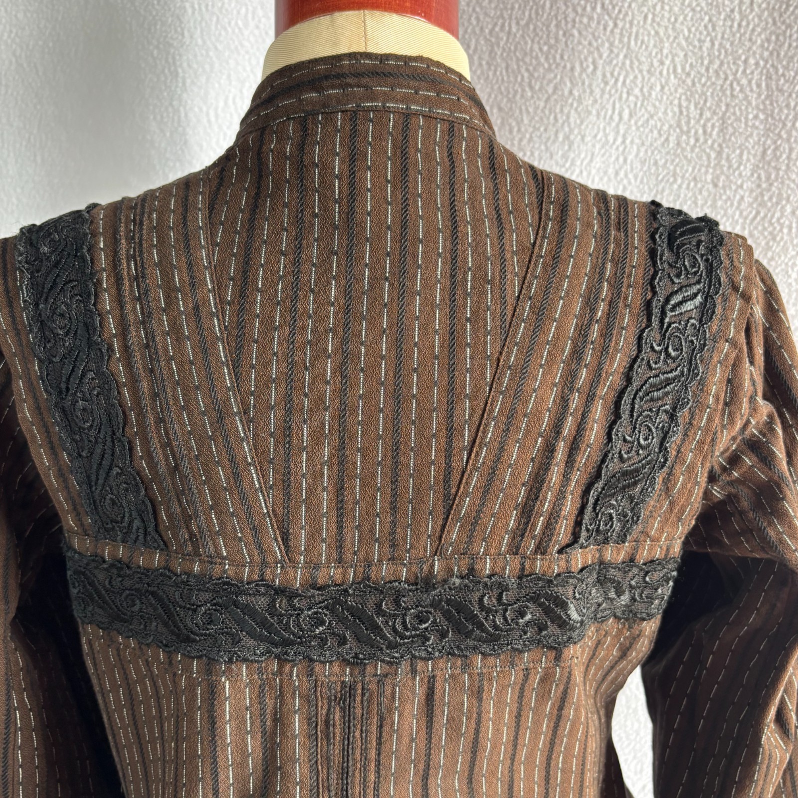 Vintage Hungarian Flared Boho Traditional Folk Blouse