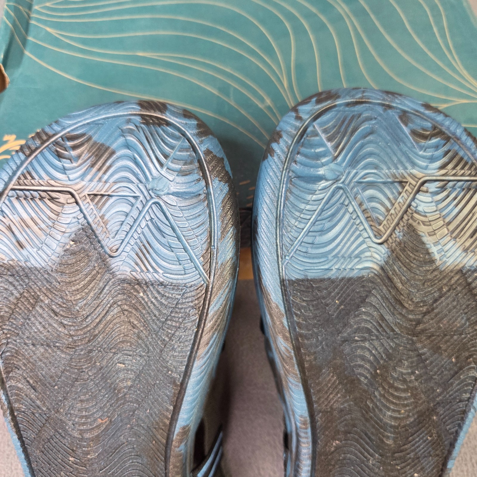 Chaco Shoes Mens Size 7 Blue Black Camo Sandals Performance Water Hiking Outdoor