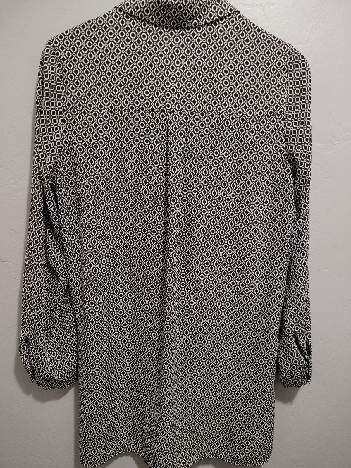 Pleione Black Print Tunic Top Medium Rolled Sleeves