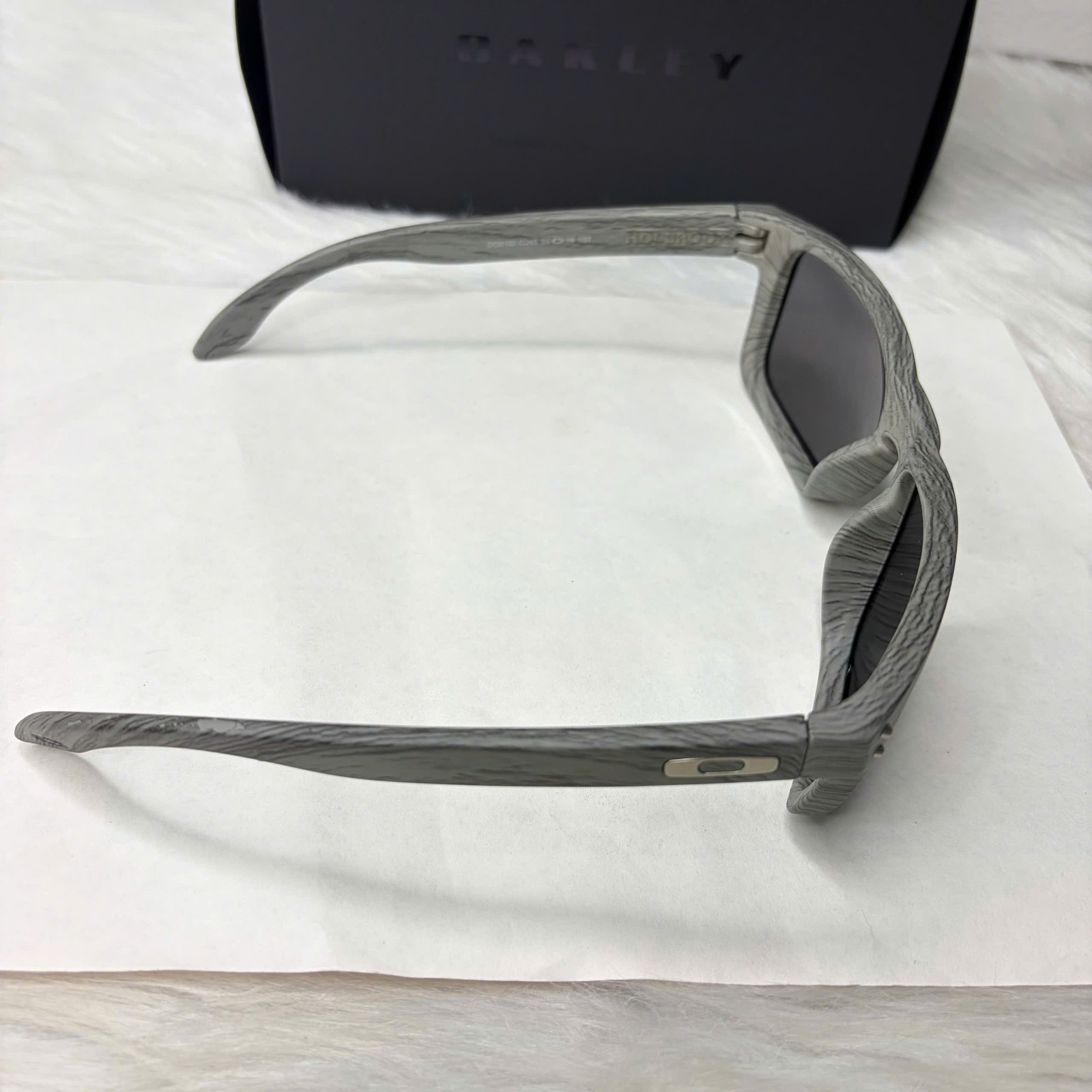 Oakley Holbrook Grey Woodgrain Sunglasses Silver Mirror Polarized UV400 Unisex