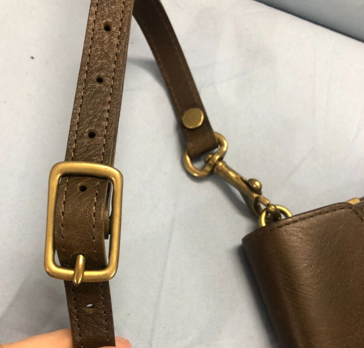 LIANCA CENTRAL Hong Kong BROWN LEATHER Brass Hardware CROSSBODY WALLET CLUTCH