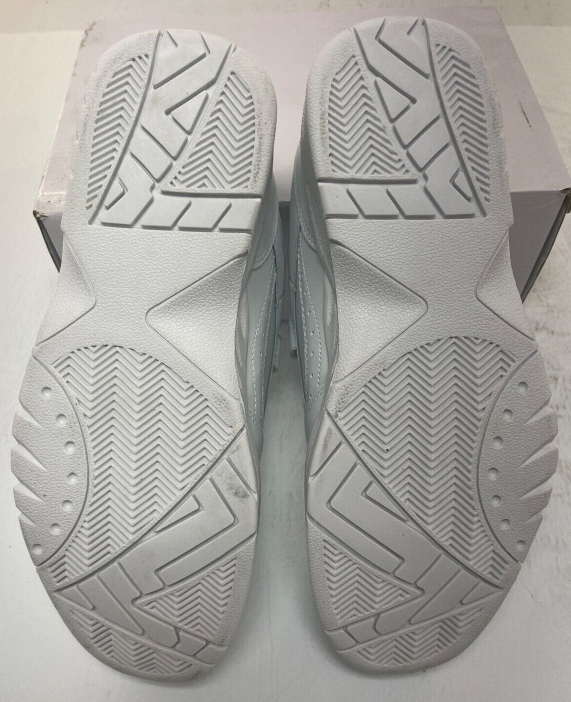 $10 Men’s Athletic White Tennis Shoe Style No. 2800 NEW in box NWD Size 5 to 17