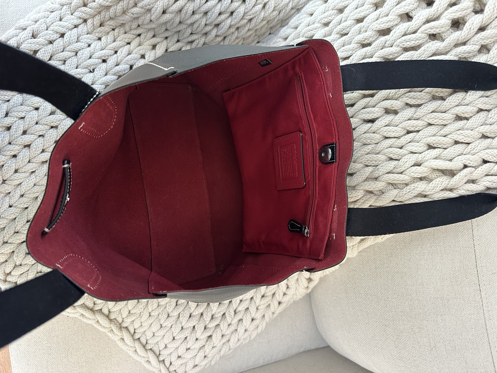Authentic COACH Derby Tote in Black Pebbled Leather – Oxblood Red
