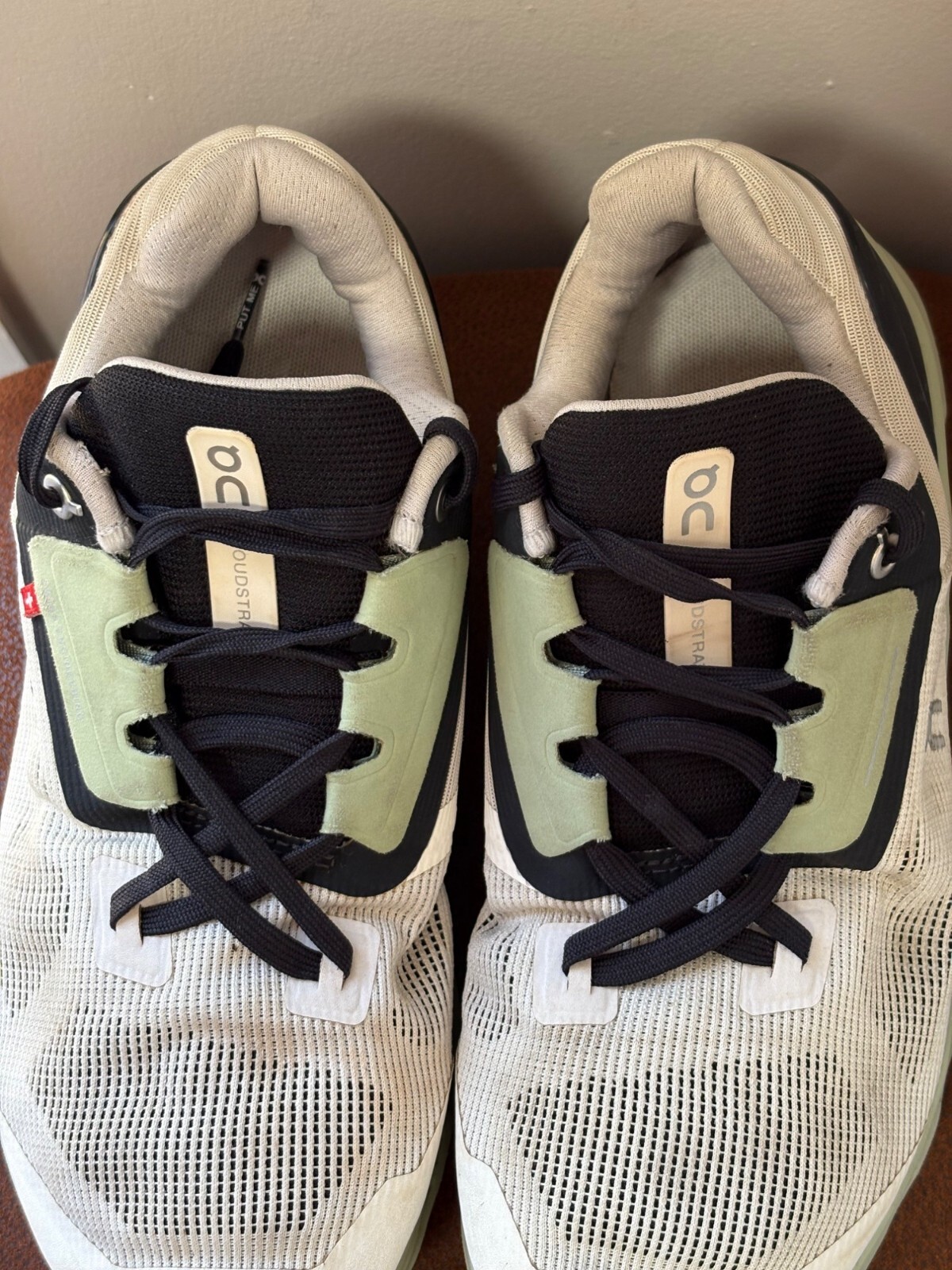On Cloudstratus White Black Sage Green Running Shoes 39.98997 Womens Size 8 READ