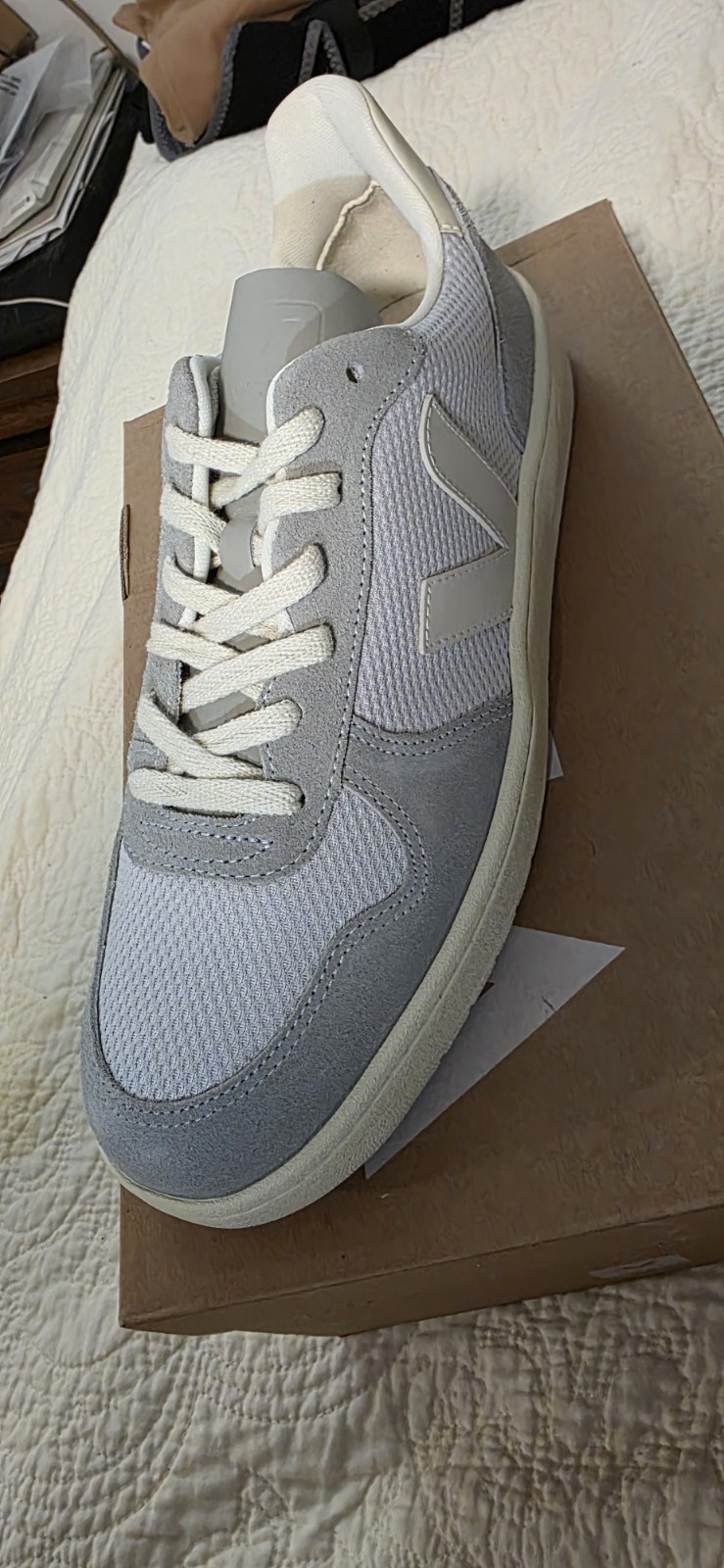 NEW Veja V-10 B-MESH LIGHT GREY PIERRE Men’s size 44/11 IN BOX
