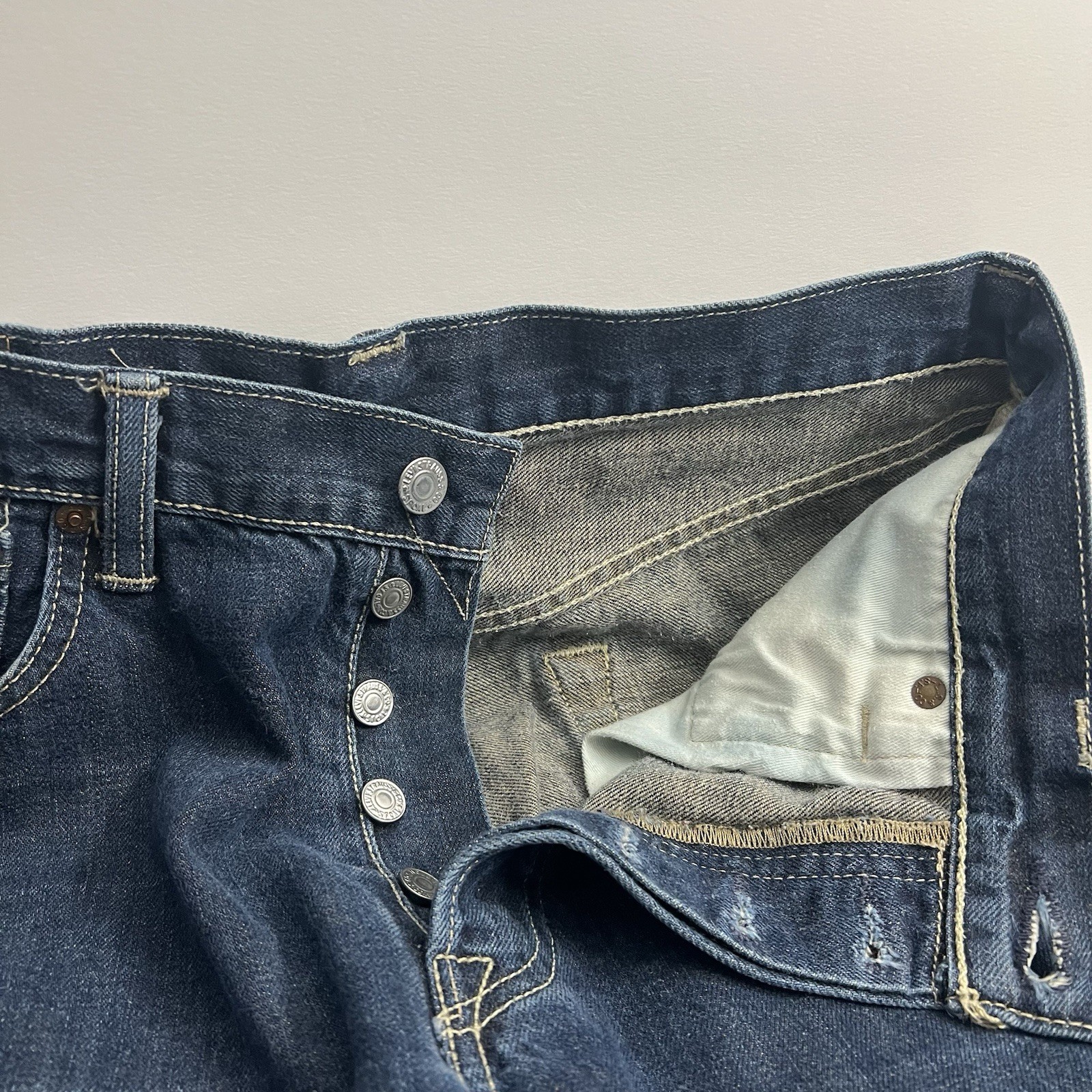 Levi’s 501 Men’s 34×30 Regular Jean Fit Dark Wash Blue Denim Button Fly