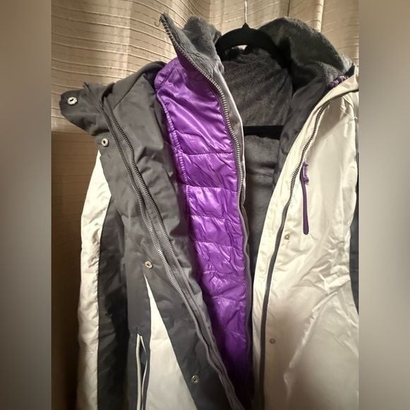Women’s Two-Tone Gray & White Winter Jacket