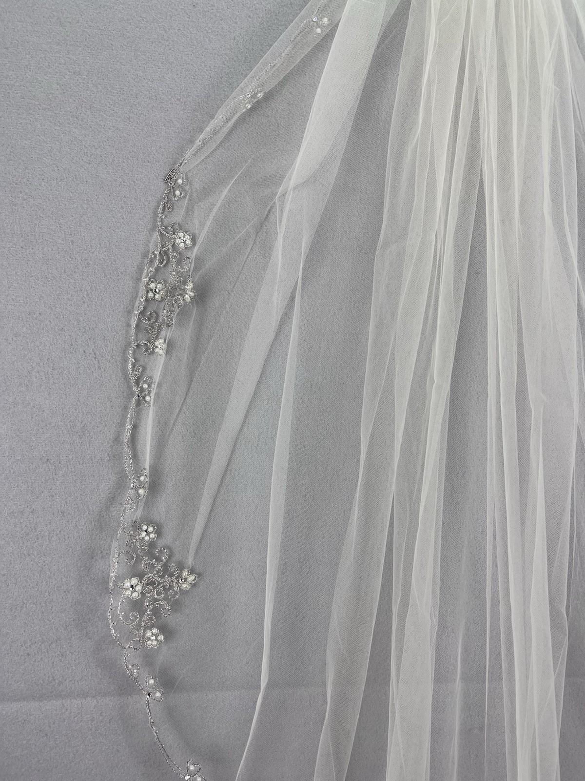 NEW NWT Unused Davids Bridal Veil 40” Inches Champagne Wedding Embroidered Pearl