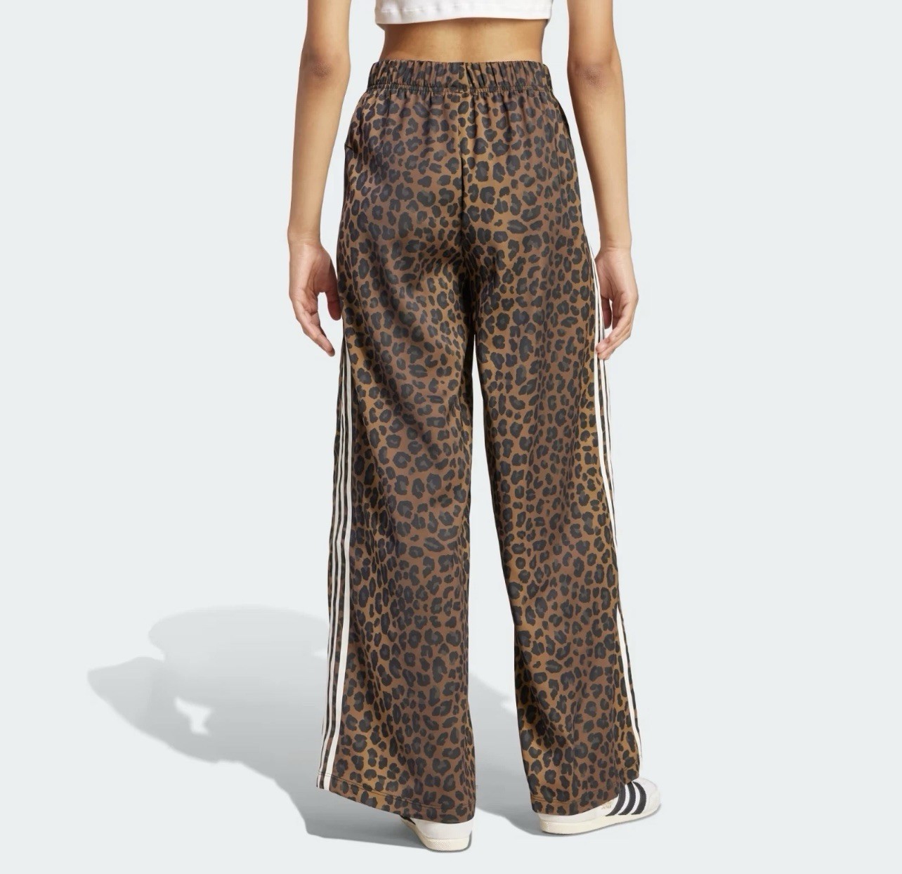*Adidas ‘Leopard Print’ Satin Wide Leg Track Pant | size S | KA2666 Women’s