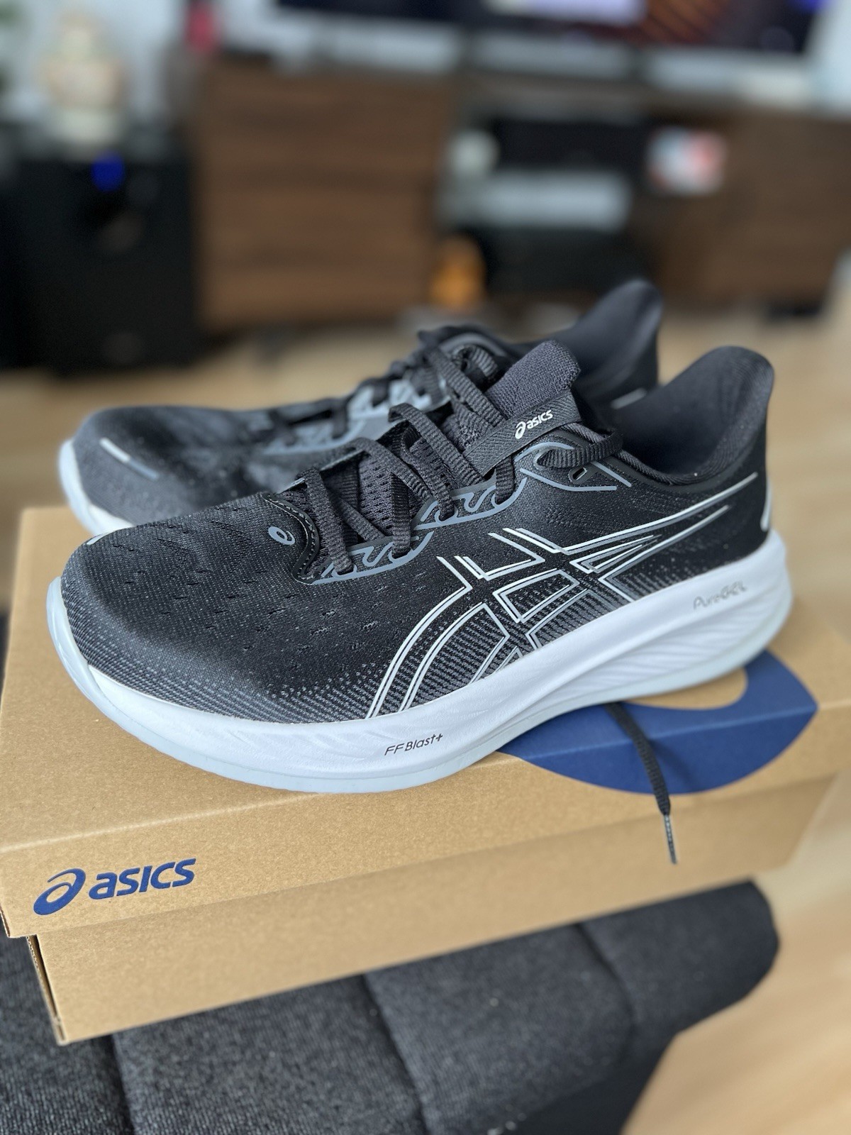 Asics Gel Cumulus 26 mens 10 1011B792-002