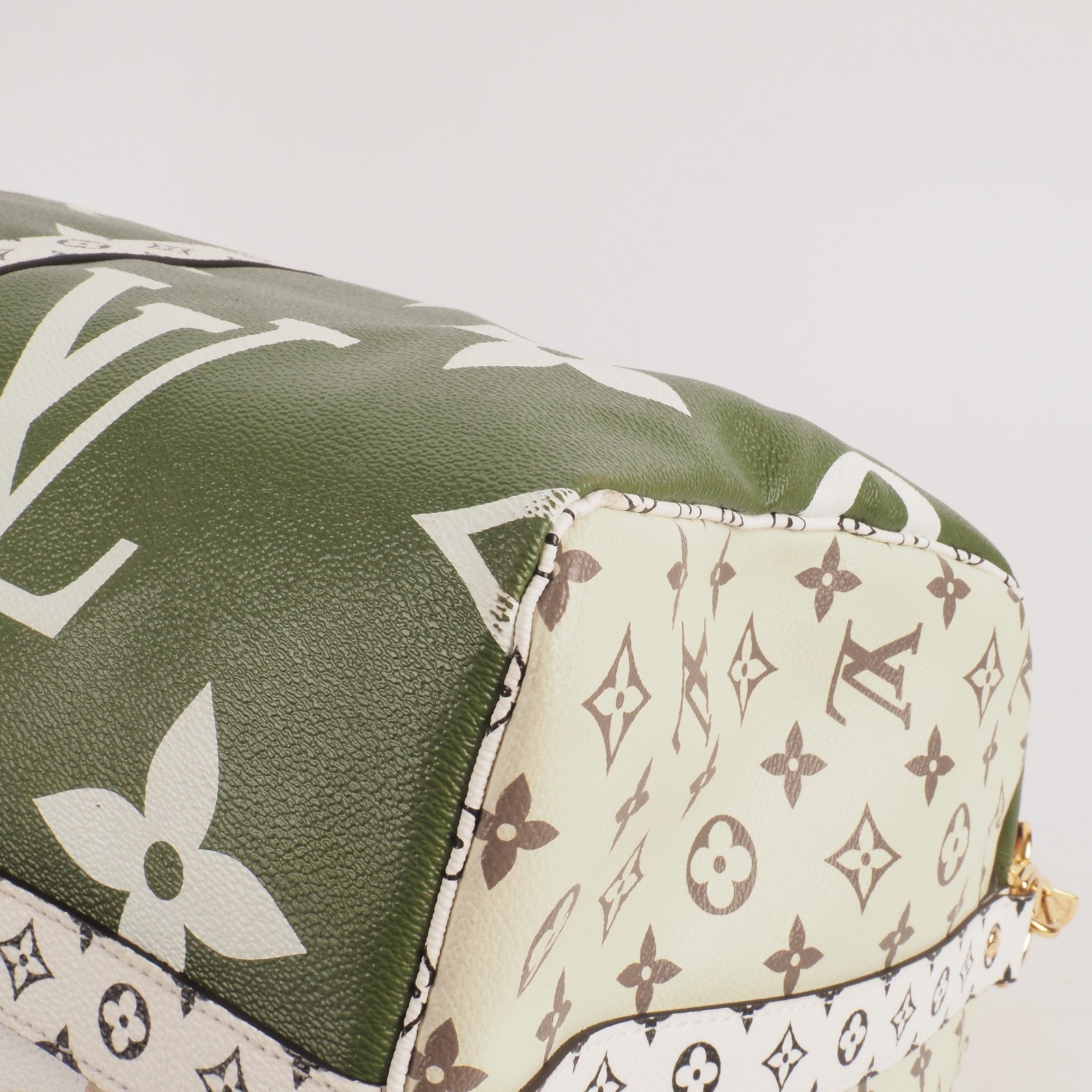LOUIS VUITTON Keepall 50 Giant Mng Khaki/White M44590 Limited Bag OP: 3000€