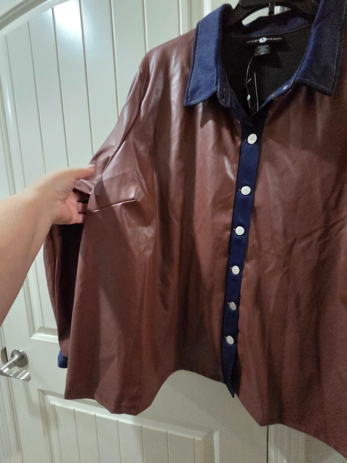 Plus size brown faux leather w/ denim shacket. size 26-28. NWT