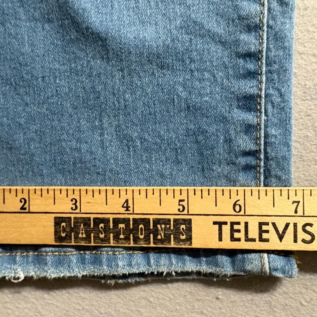 Levis 314 Shaping Straight Jeans Womens 28 Blue Denim Medium Wash Stretch