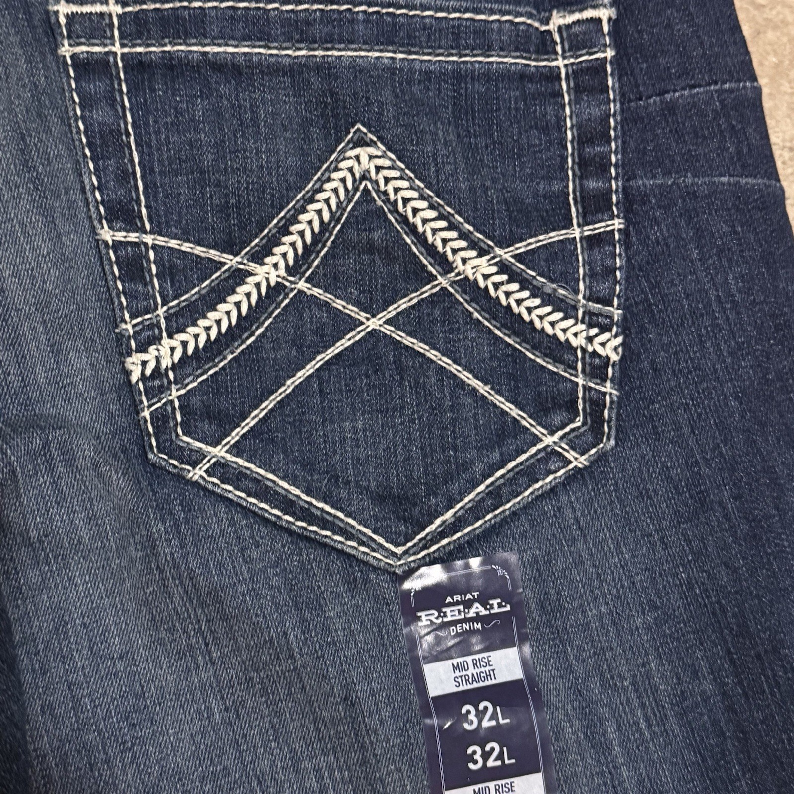 NWT Ariat REAL Womens Mid Rise Straight ICON OCEAN Blue Jeans 10017216 32 L