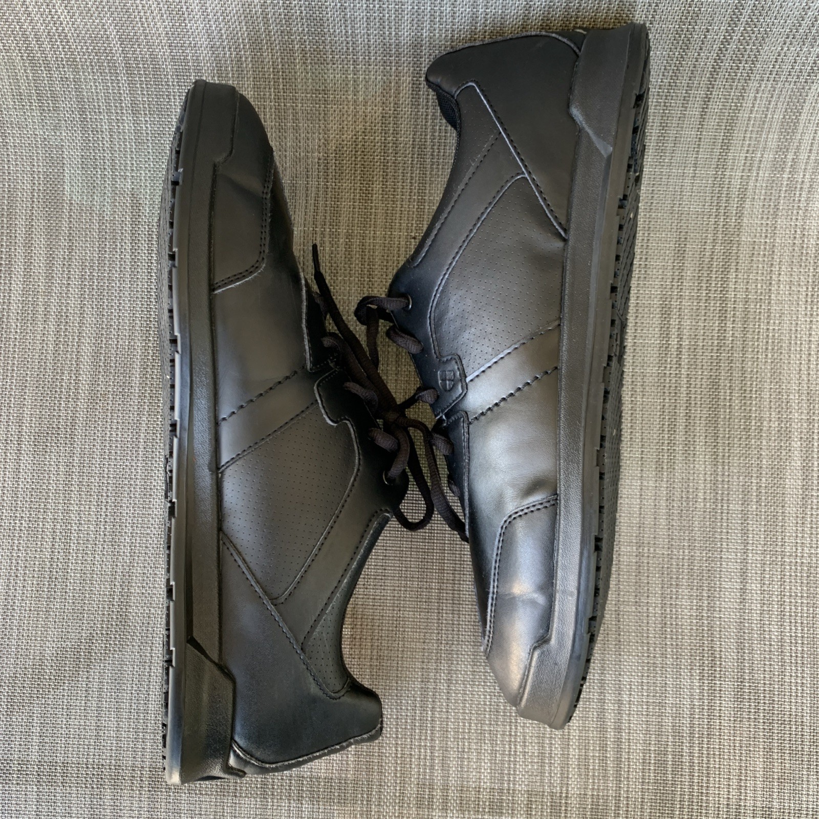 SHOES FOR CREWS Men’s Size US 12 FREESTYLE II Shoes 38140 Black Slip-Resistant