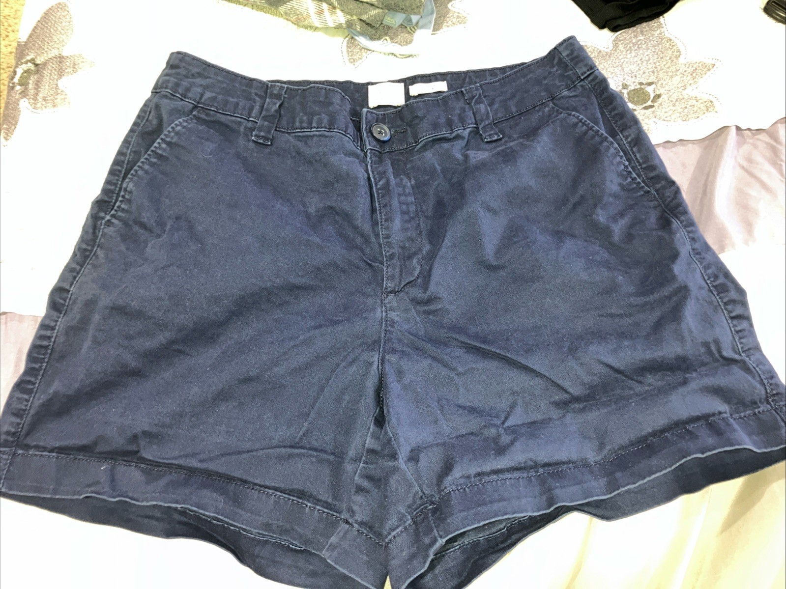 A New Day Navy Blue Stretch Shorts Size 6 with buttons and zipper closure
