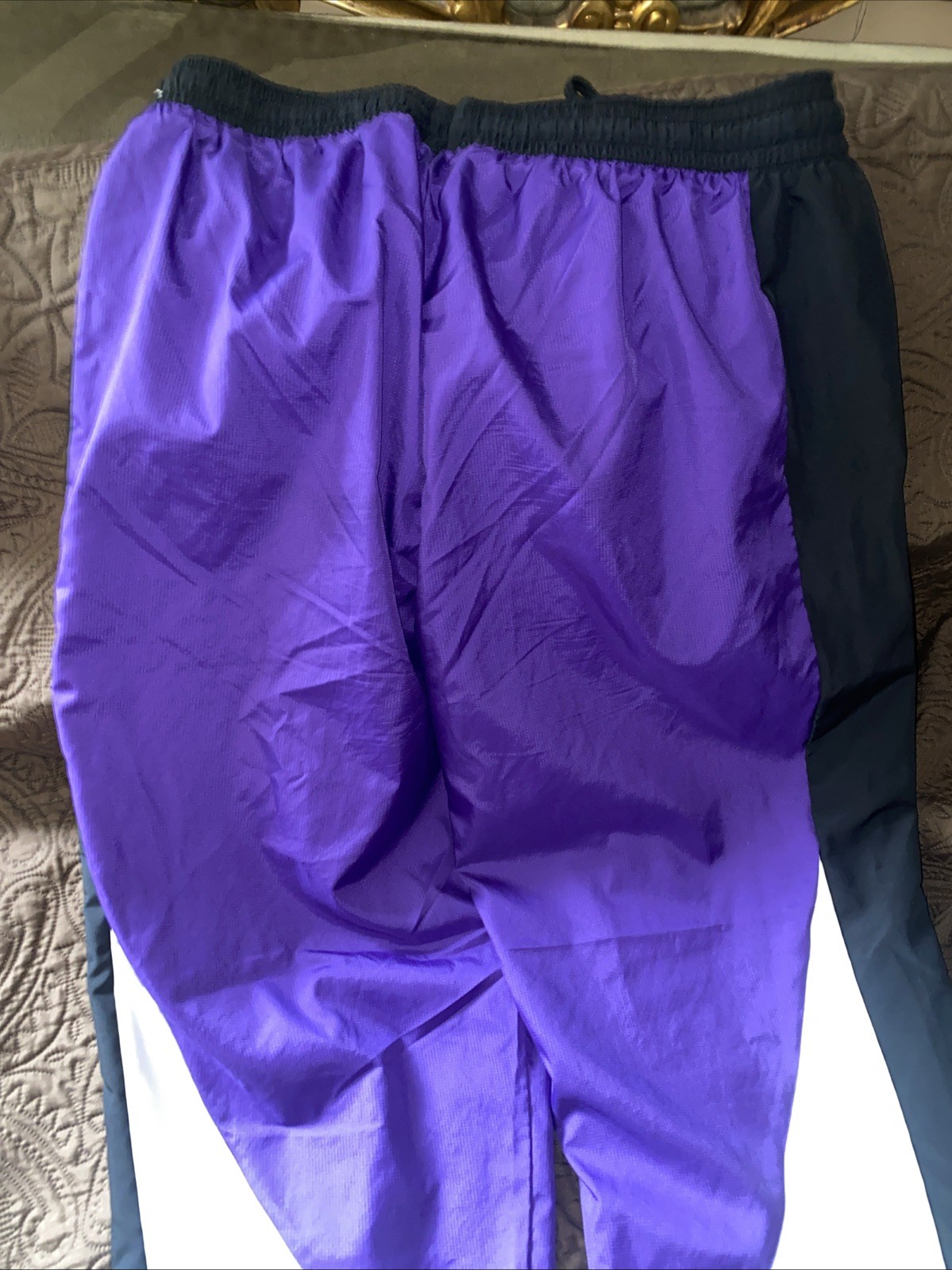 Nike Force Windbreaker Jogging Pants Size Extra Large Purple Black And White
