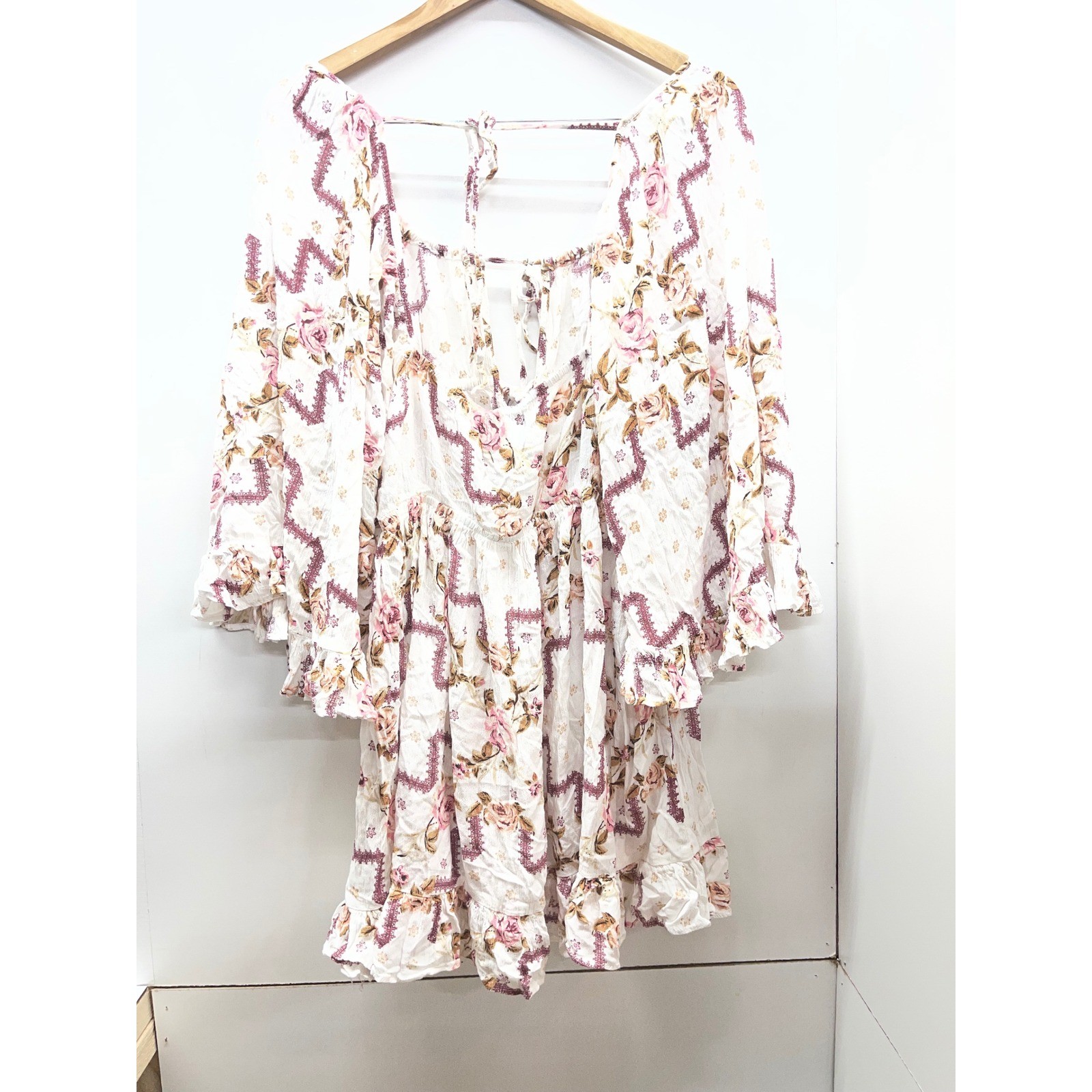 ASOS DESIGN 70s Sleeve Mini Dress Floral Print Boho Ruffle White Pink US 14