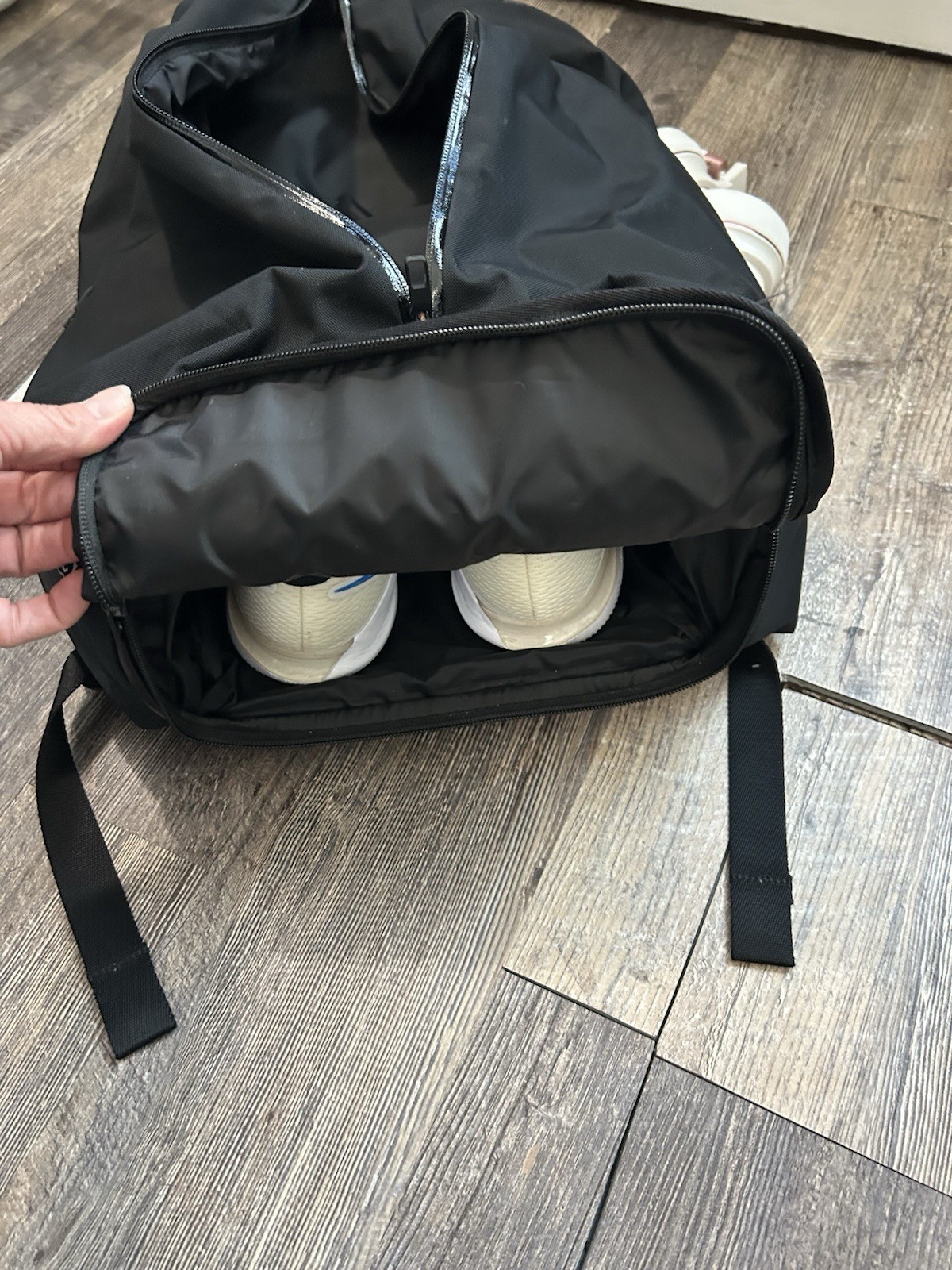 EUC Lululemon Para Backpack 23L Gym Yoga Bag