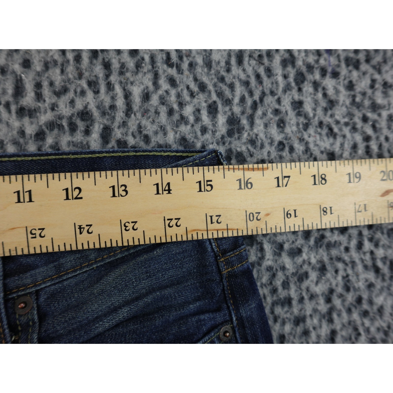 Levis 513 Slim Fit Mens Size 30 Blue Jeans Medium Wash Denim