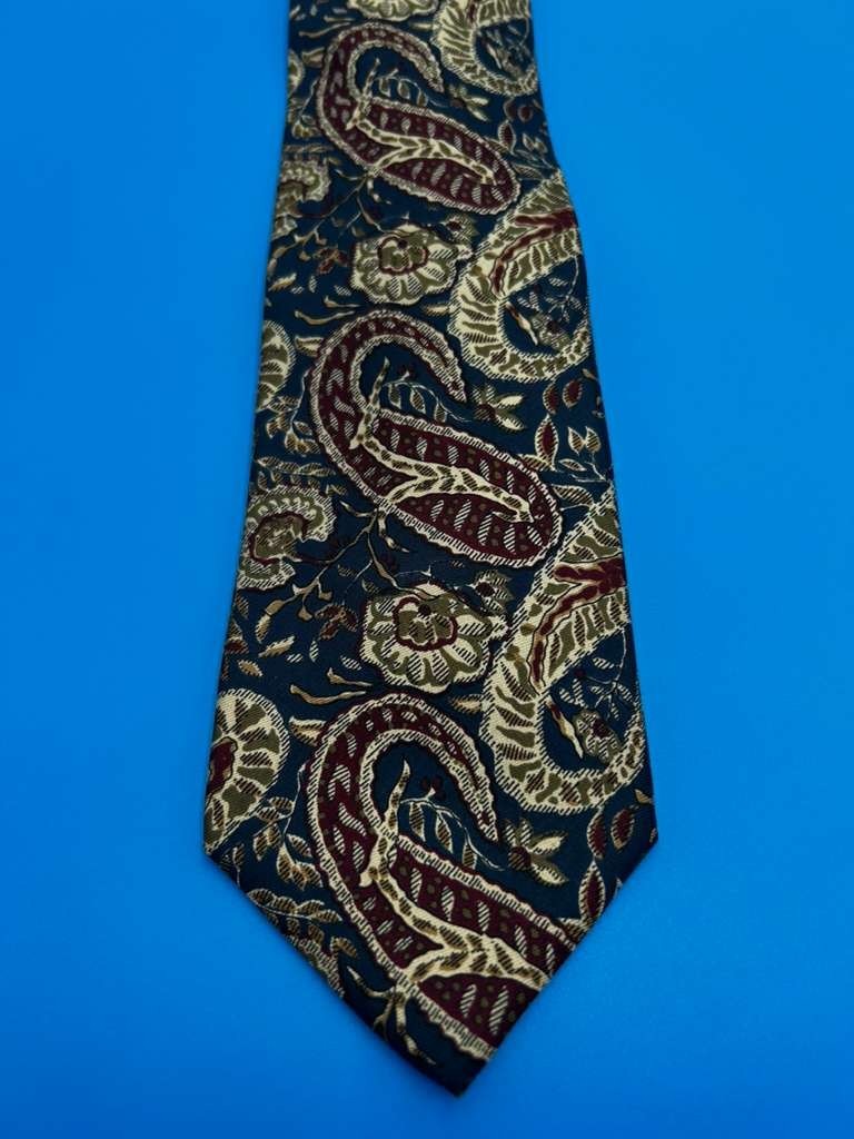 Jos. A. Bank 100% Silk Paisley Tie – Handprinted Fabric in Italy. Made in USA