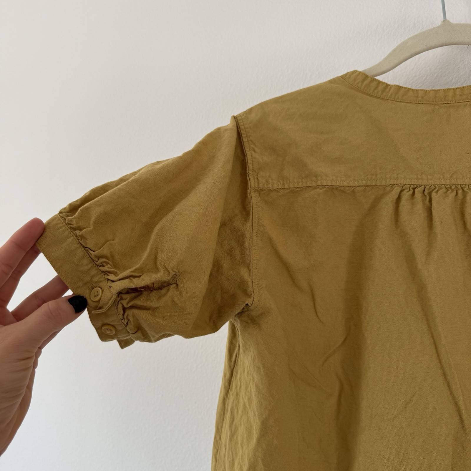 Uniqlo Linen Blend Volume Short Sleeve Blouse Womens Size Large Mustard Yellow