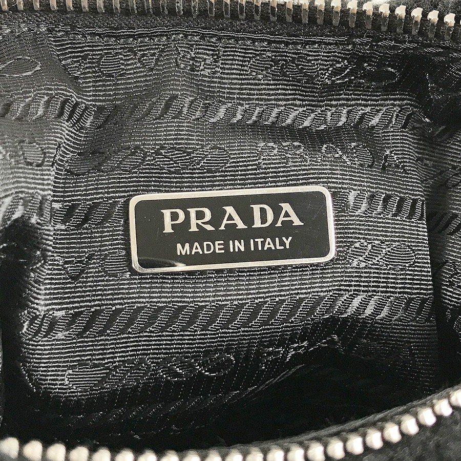 PRADA Re-Edition 2005 1BH204 Wool Shoulder bag