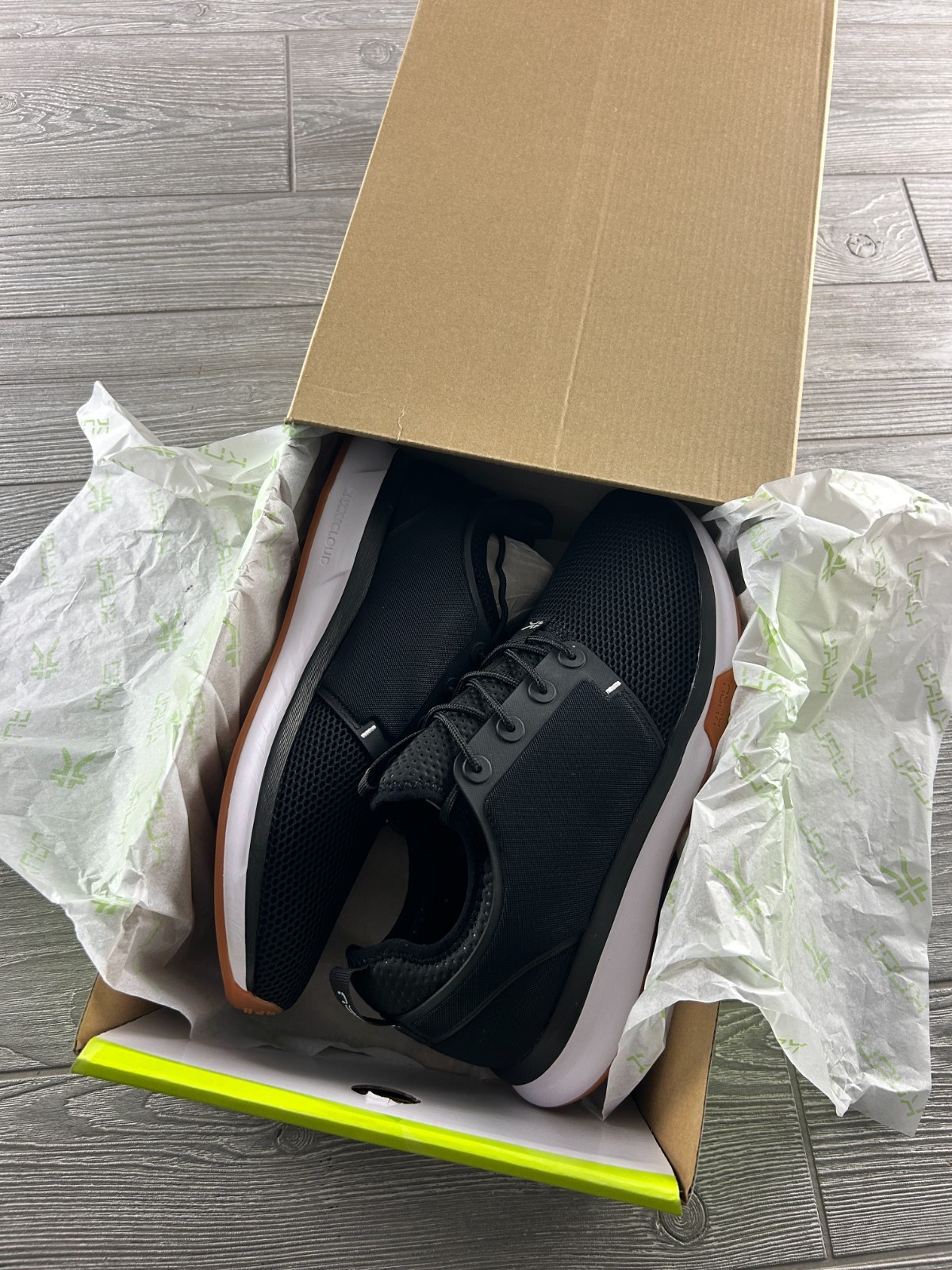KURU Womens ATOM Athletic Sneaker Sz 12 Jet Black White Gum Slip On Shoe