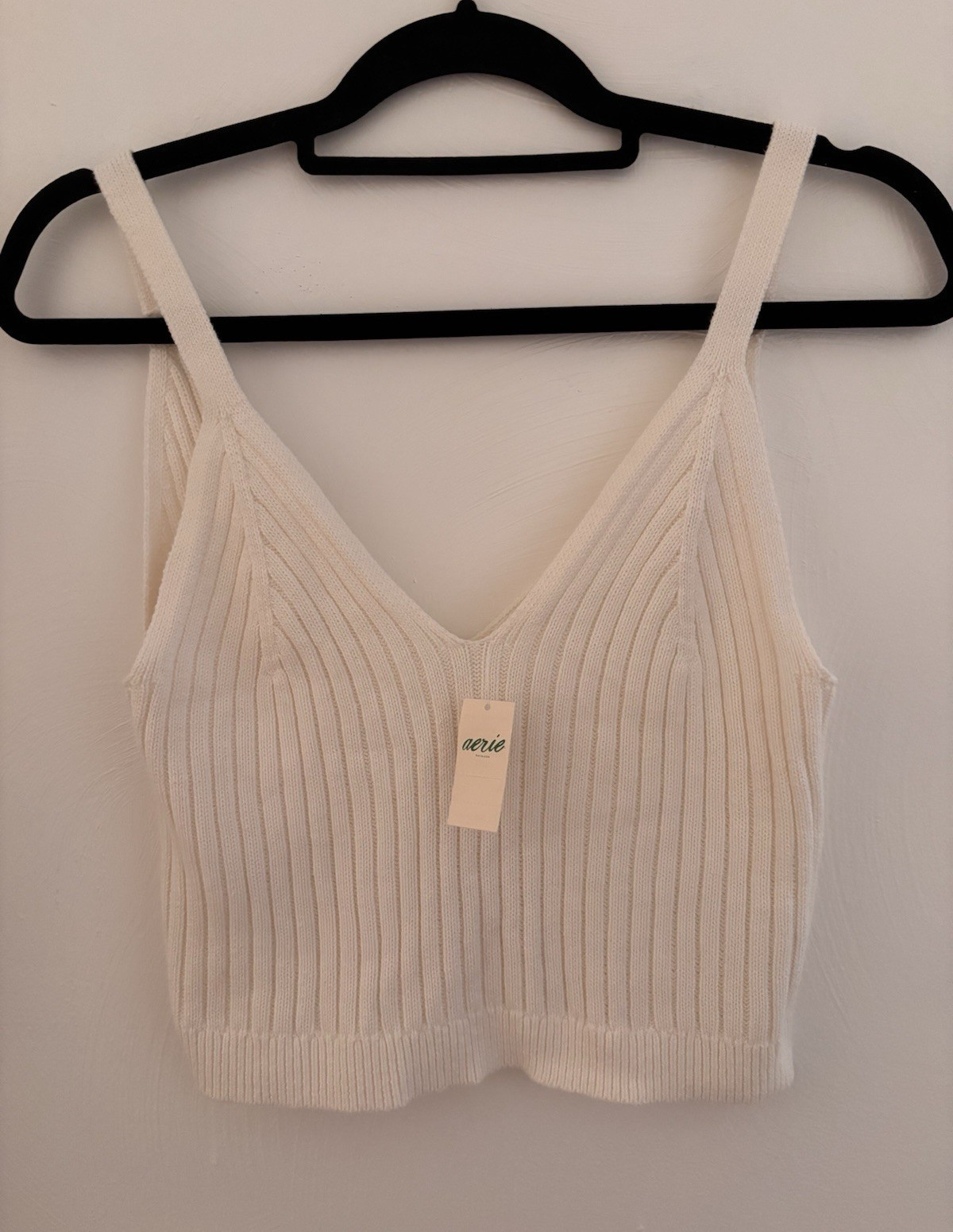 Aerie Women’s Ivory Ribbed Knit V-Neck Cropped Wide Strap Tank Top Size L