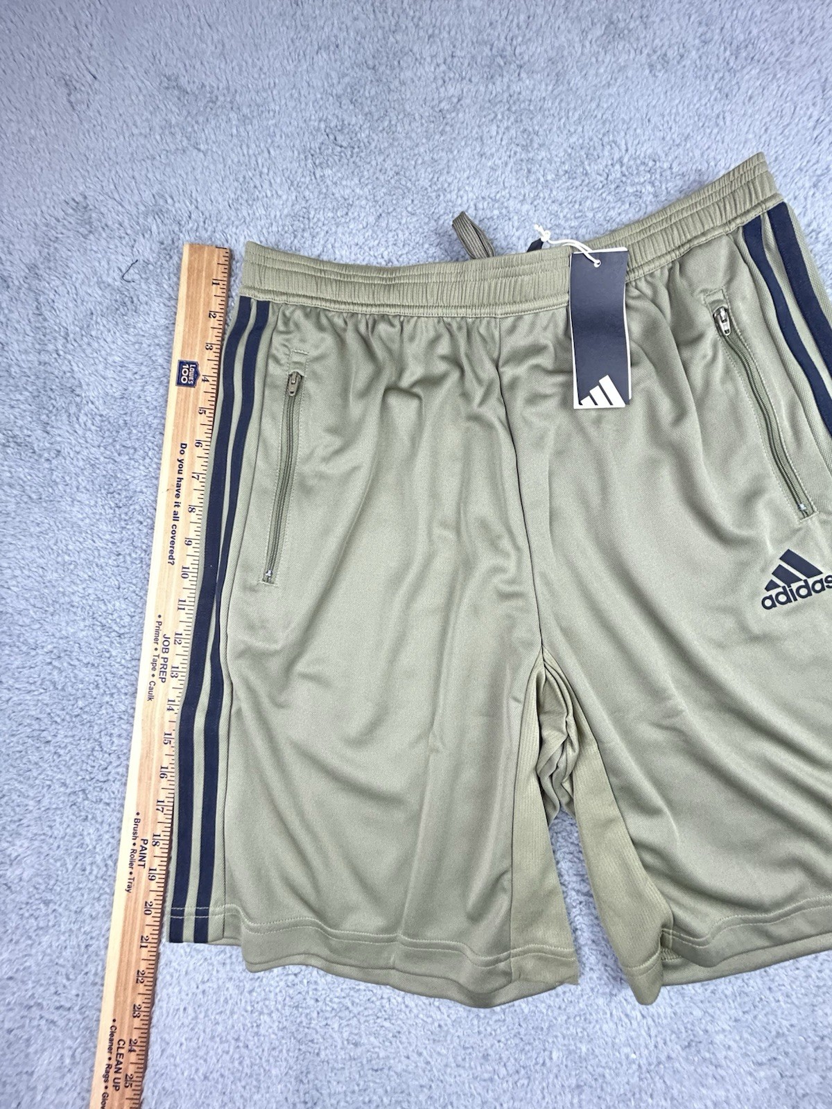 adidas Designed 2 Move 3-Stripes Orbit Green Black Zip Pocket Shorts H55312