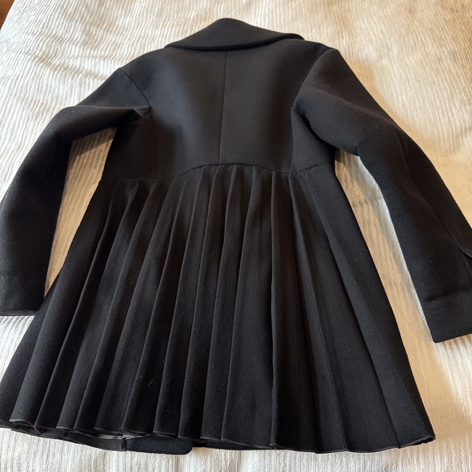 Black Coat, Sz 10, Made In England,90%virgin Wool,10shmere
