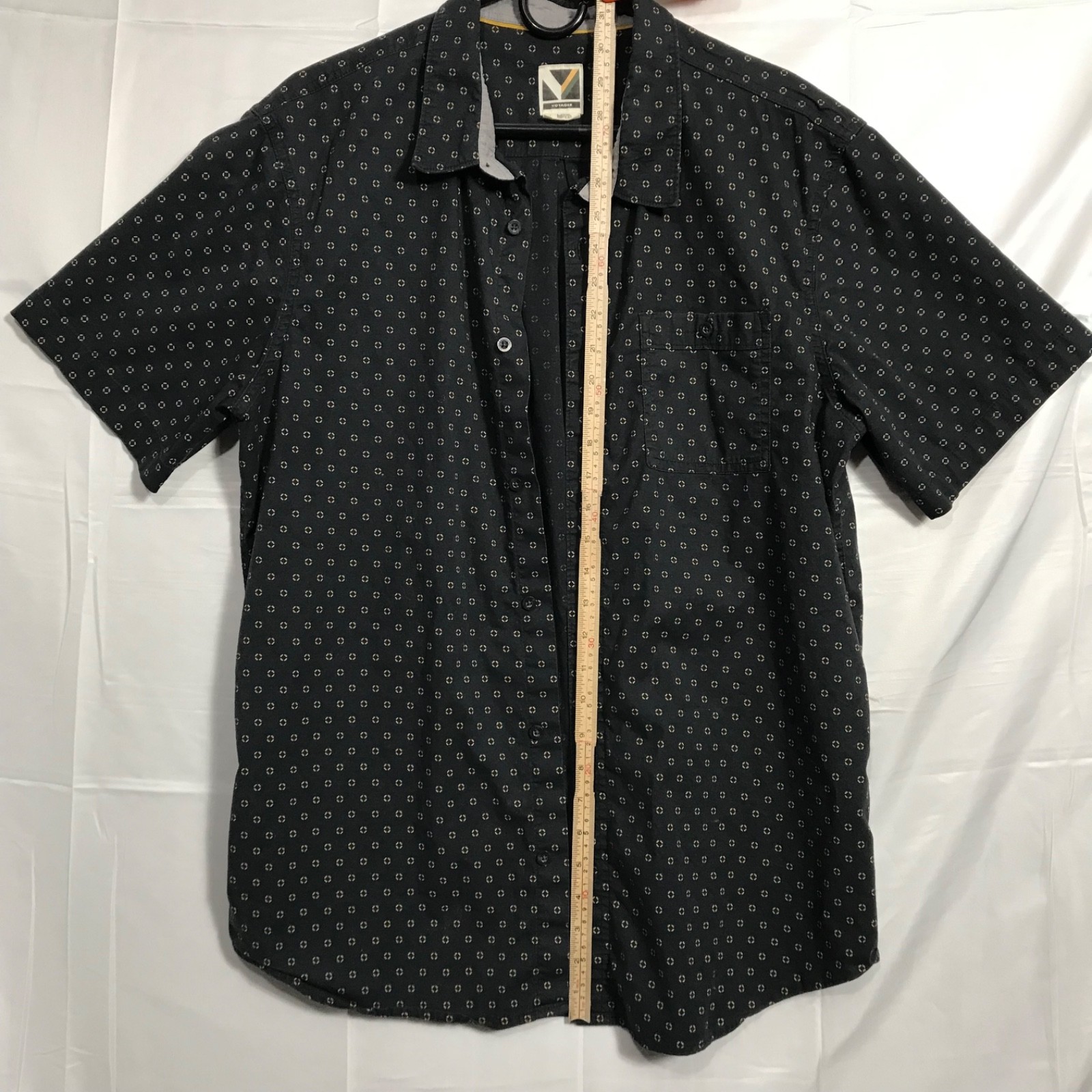 Voyager Mens Button Down Shirt Size L Black Short Sleeve 97% Cotton / 3% Elastan
