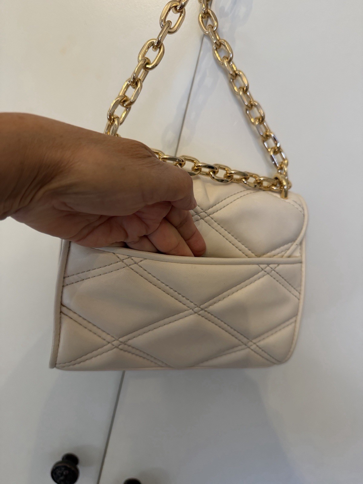 Michael Kors Ivory Quilted Crossbody Bag Chain Strap Turn Lock Gold Hardware