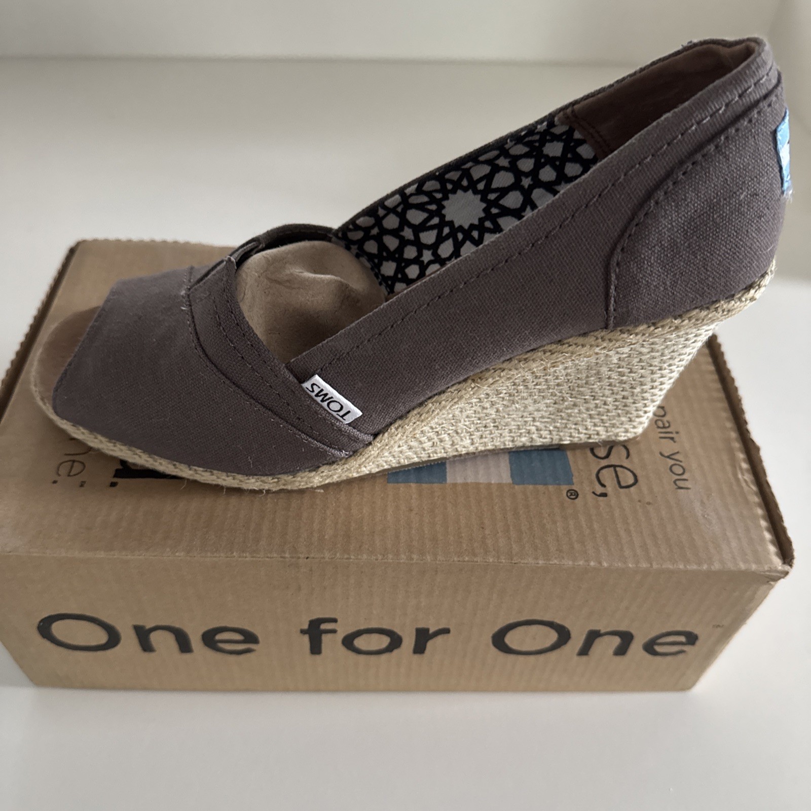 Toms Michelle Wedges Women’s 8 Ash Espadrille Sandal Peep Toe