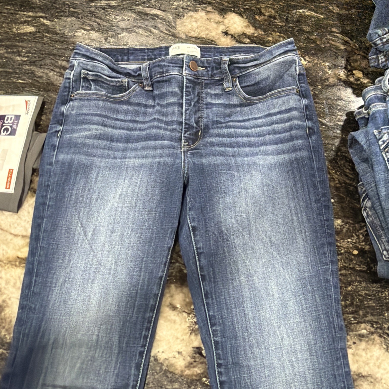 BKE Payton Straight Jeans Women’s 31×30 Blue Distressed Denim Stretch mid rise