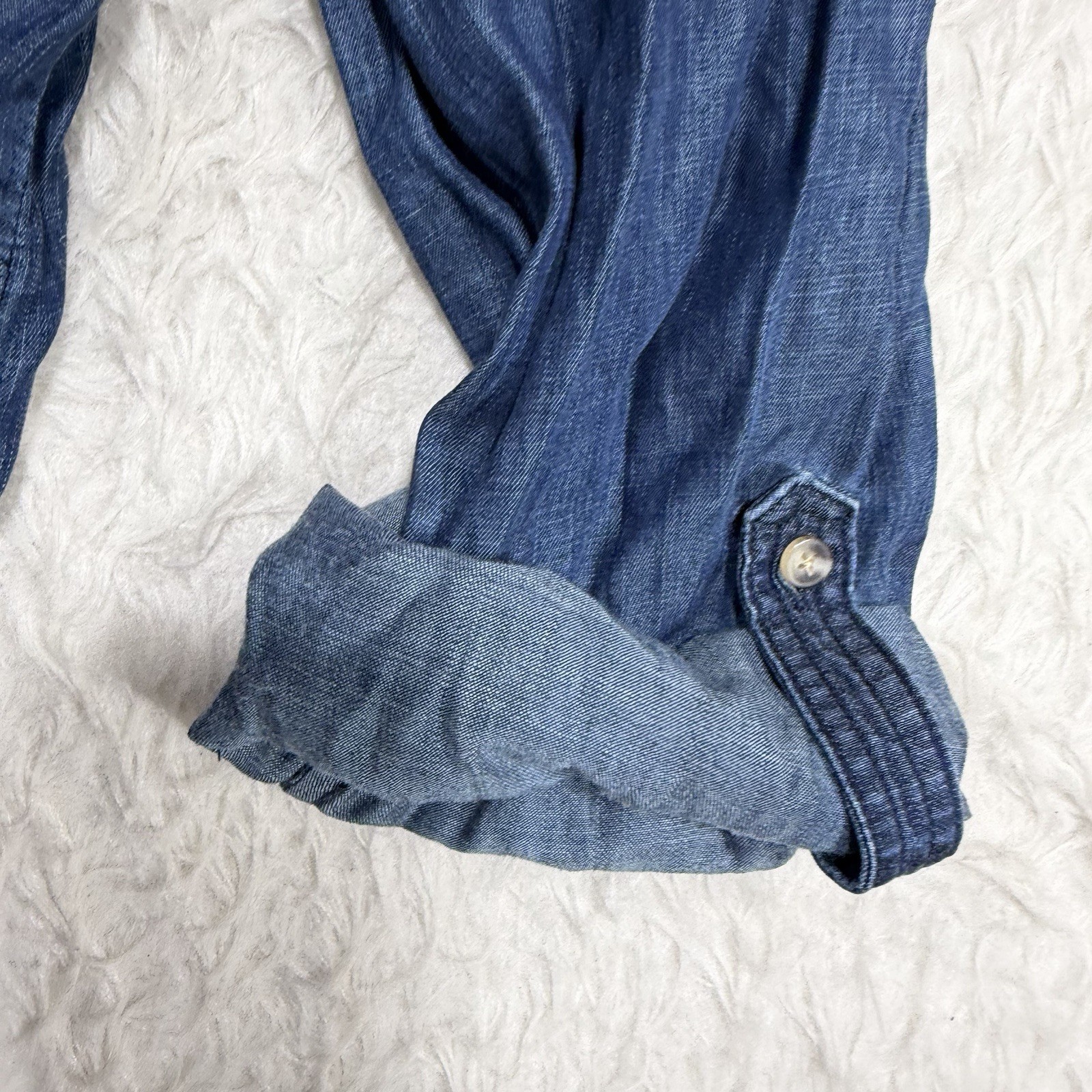 Chicos Twill Raw Hem Button Front Shirt Sz 3 16 Roll Tab Sleeve Lyocell Blue J2E