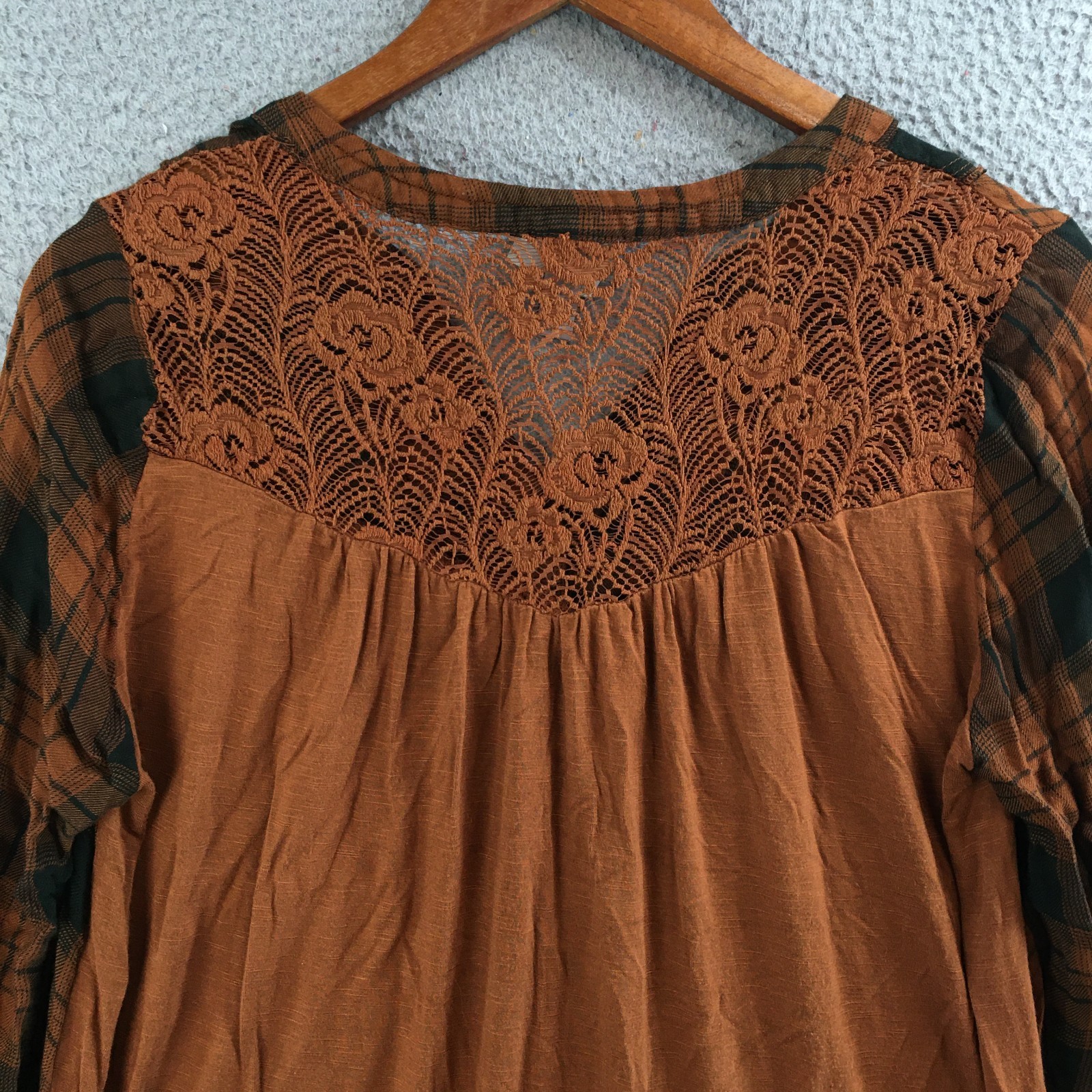 Knox Rose Plaid Button Up Shirt Womens M Lace Hi-Low Back Roll Tab Sleeve Brown