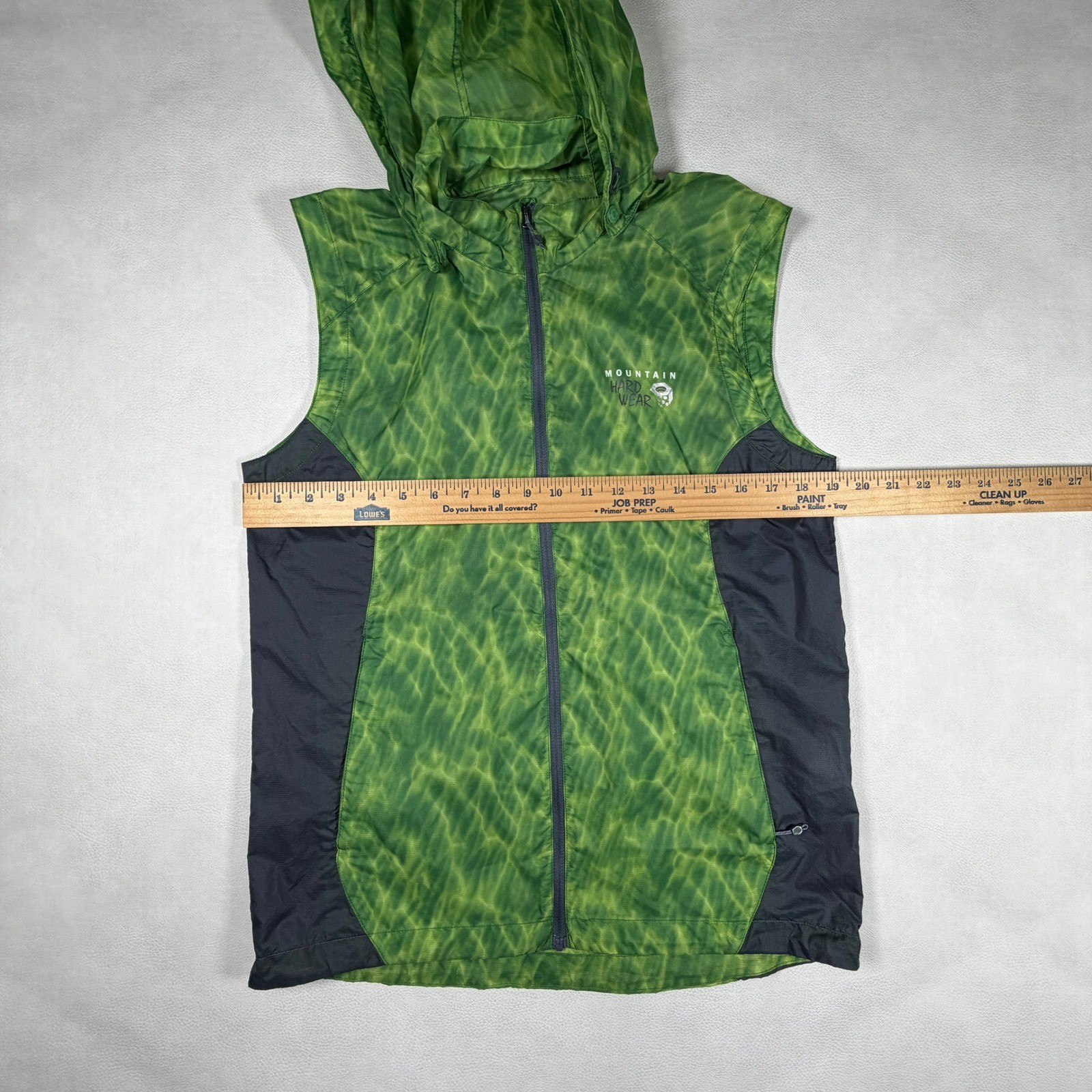 Mountain Hardwear Ghost Lite Hooded Vest Mens Medium Green Ripstop Windbreaker