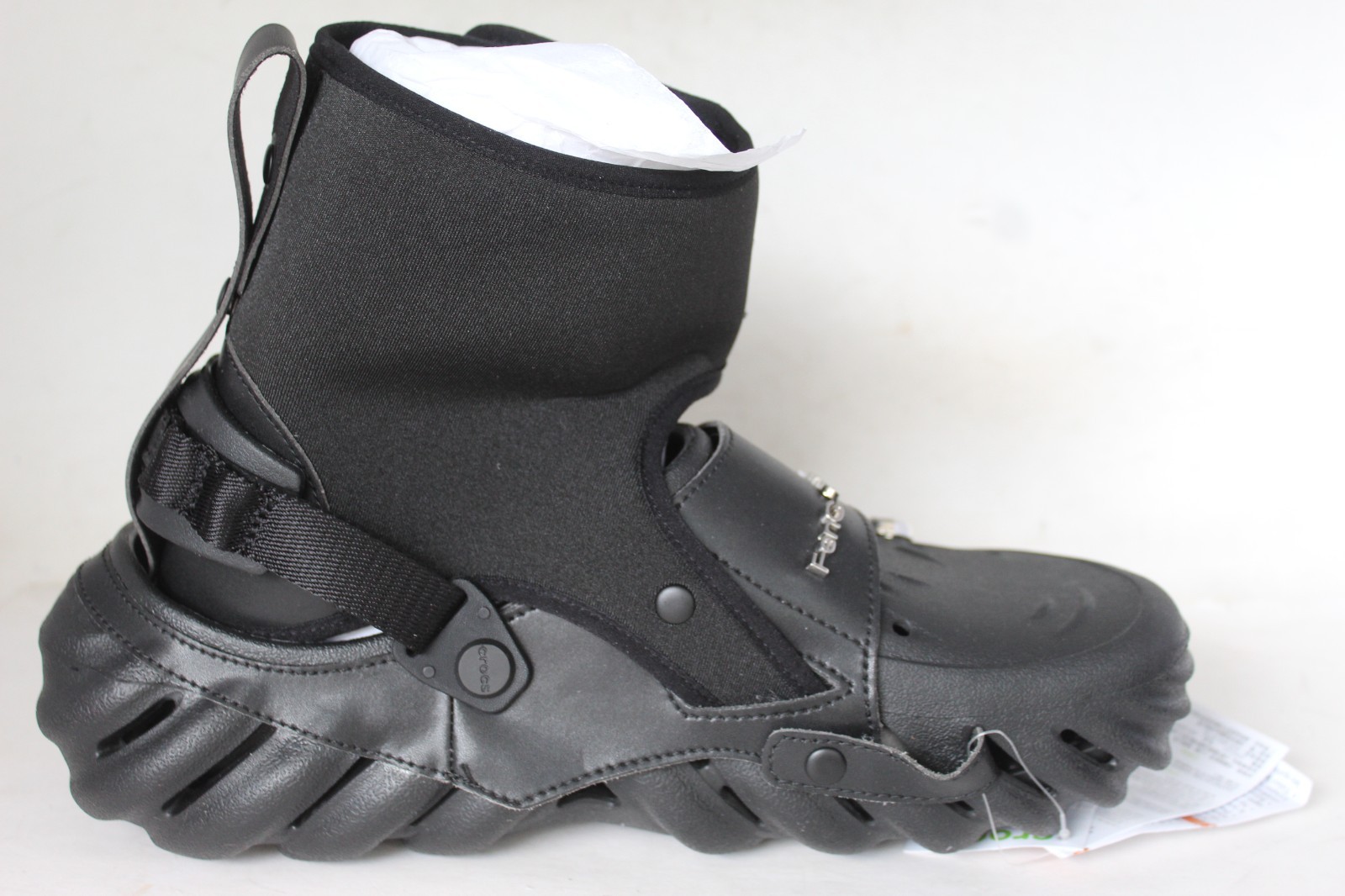 Crocs Unisex Feng Chen WANG X Echo Black Durable Clogs Size M(9) W(11)