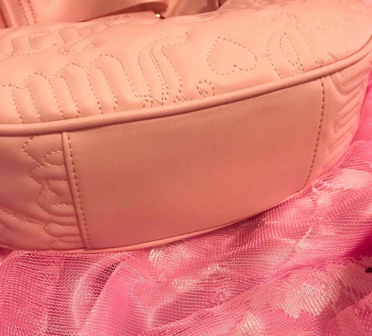 JUICY COUTURE Light Pink Half Moon Crossbody purse